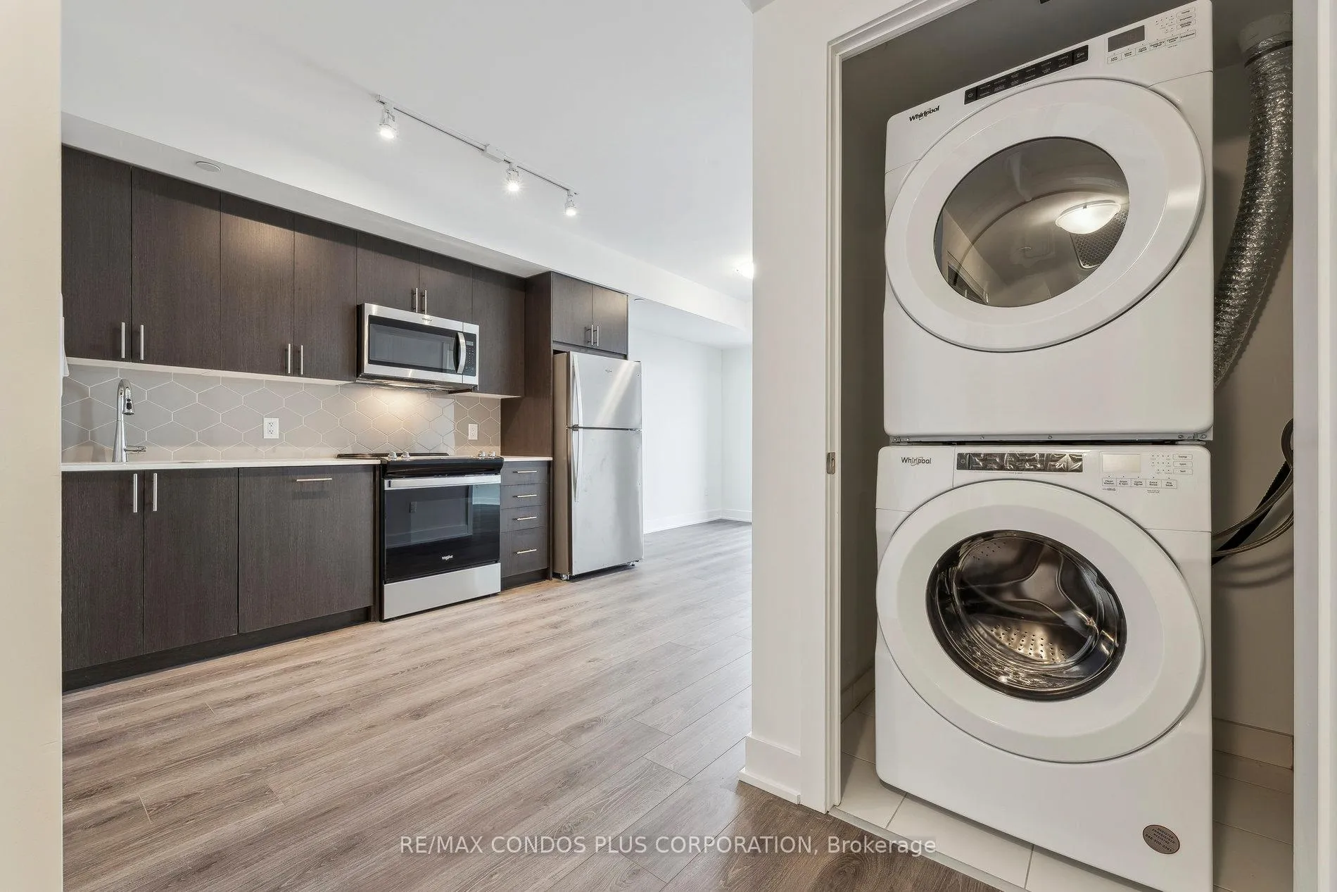 Photo 17 of Unit 2404, 2545 Simcoe Street N, Oshawa, Windfields — HOMEH