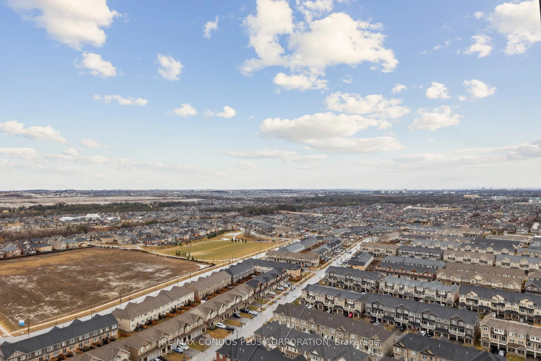 Photo 21 of Unit 2404, 2545 Simcoe Street N, Oshawa, Windfields — HOMEH