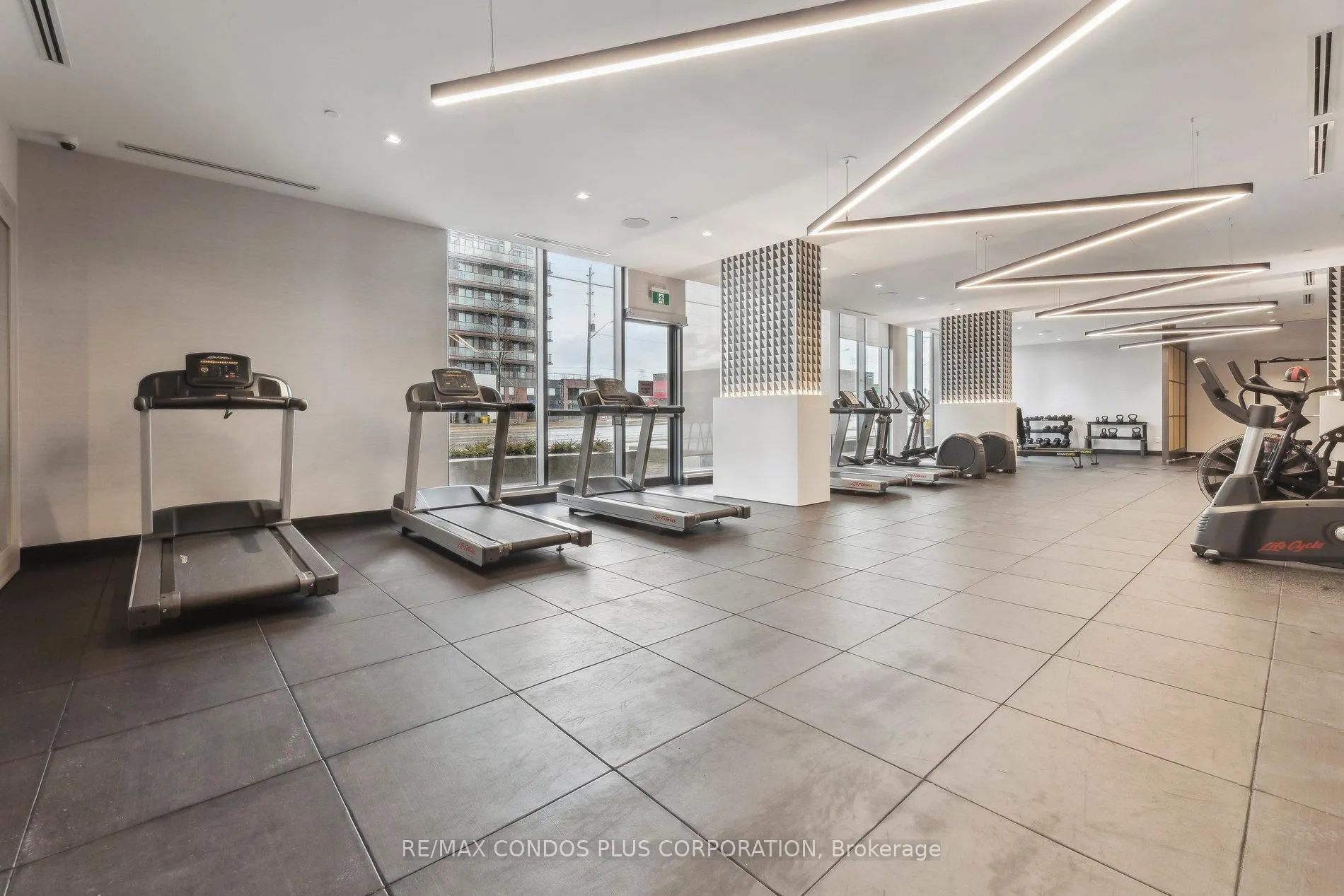 Photo 26 of Unit 2404, 2545 Simcoe Street N, Oshawa, Windfields — HOMEH