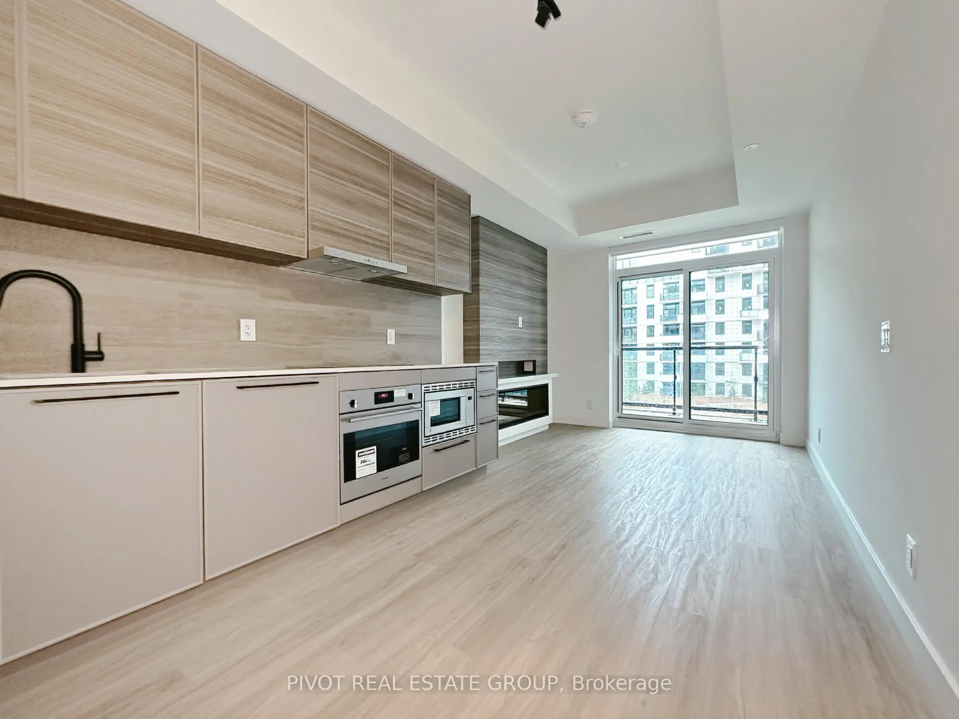 Photo 2 of Unit 533, 1050 Eastern Avenue, Toronto, The Beaches — HOMEH