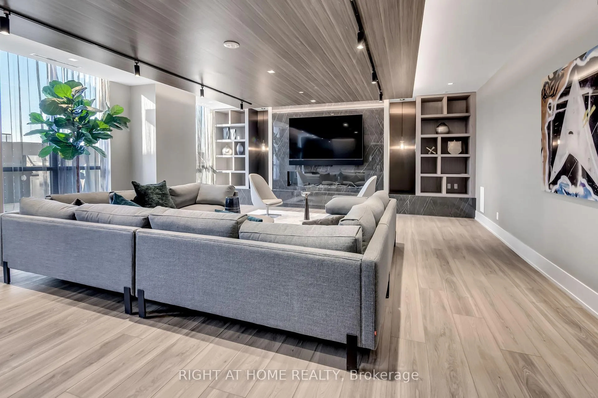 Photo 26 of Unit 2501, 286 Main Street, Toronto, East End-Danforth — HOMEH
