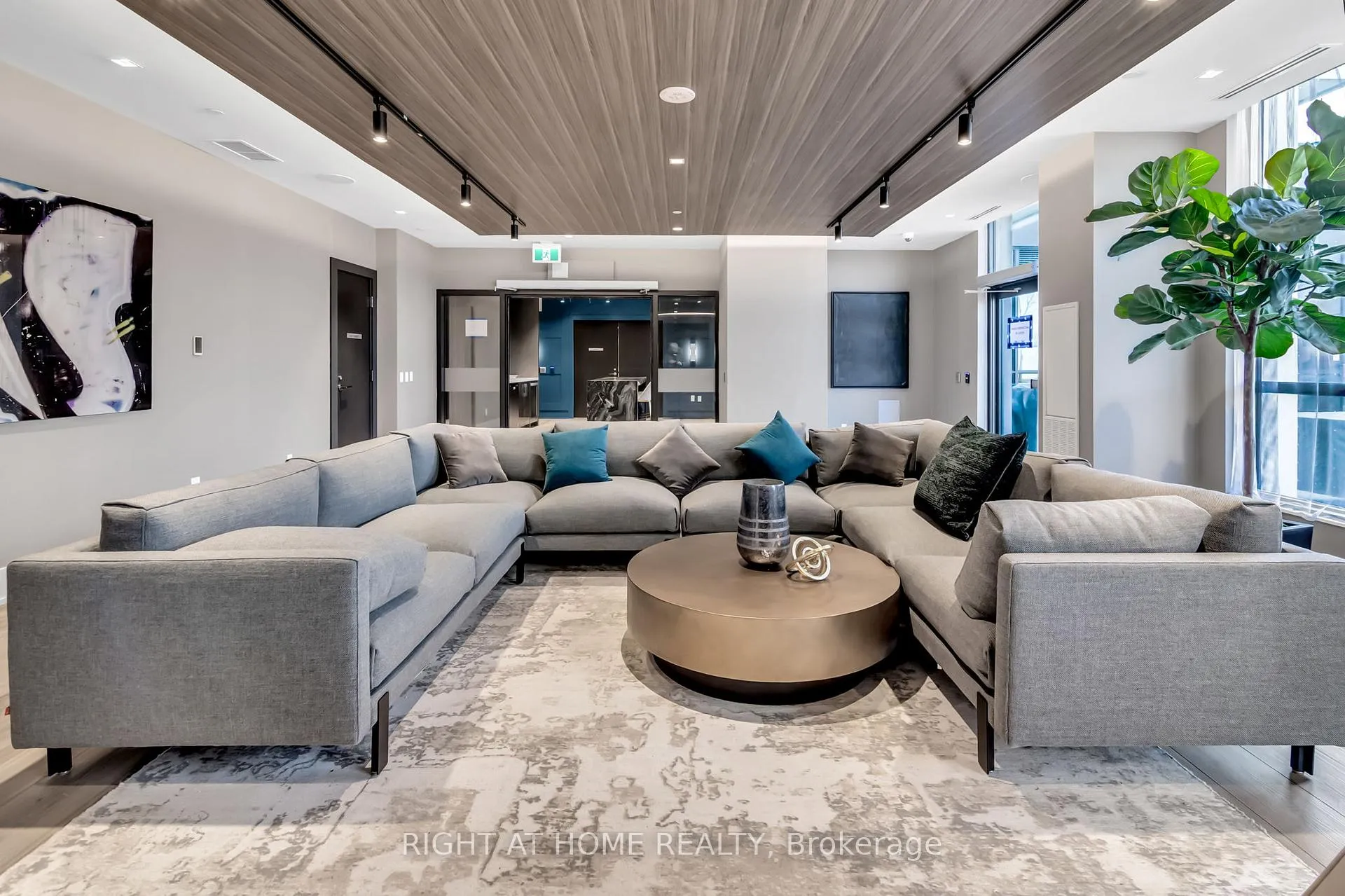 Photo 27 of Unit 2501, 286 Main Street, Toronto, East End-Danforth — HOMEH