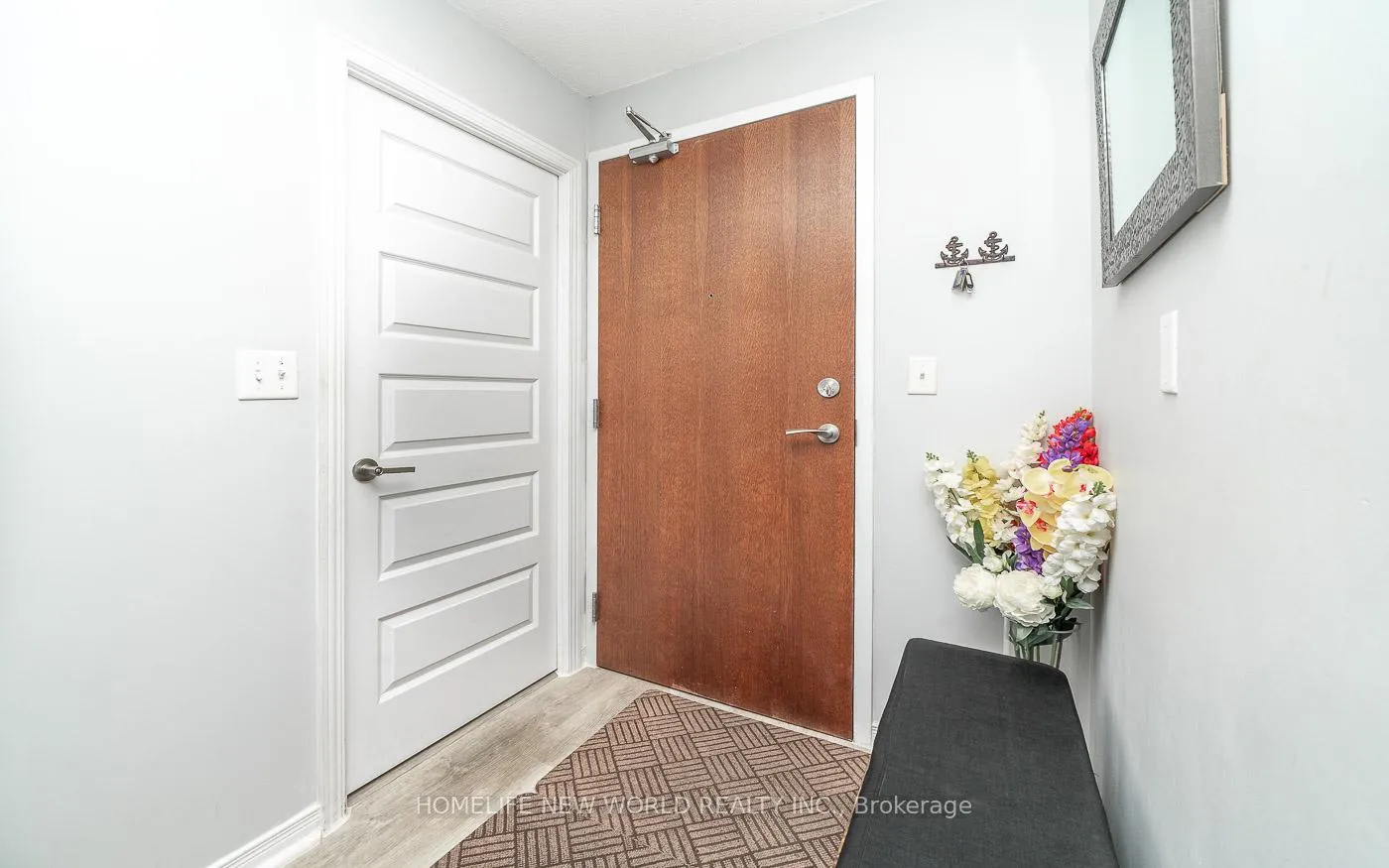 Photo 5 of Unit 1910, 215 Queen Street E, Brampton, Queen Street Corridor — HOMEH