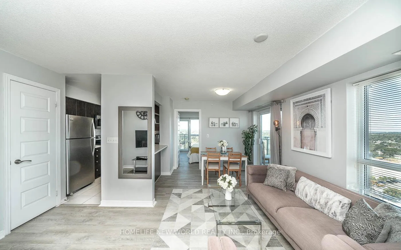 Photo 13 of Unit 1910, 215 Queen Street E, Brampton, Queen Street Corridor — HOMEH
