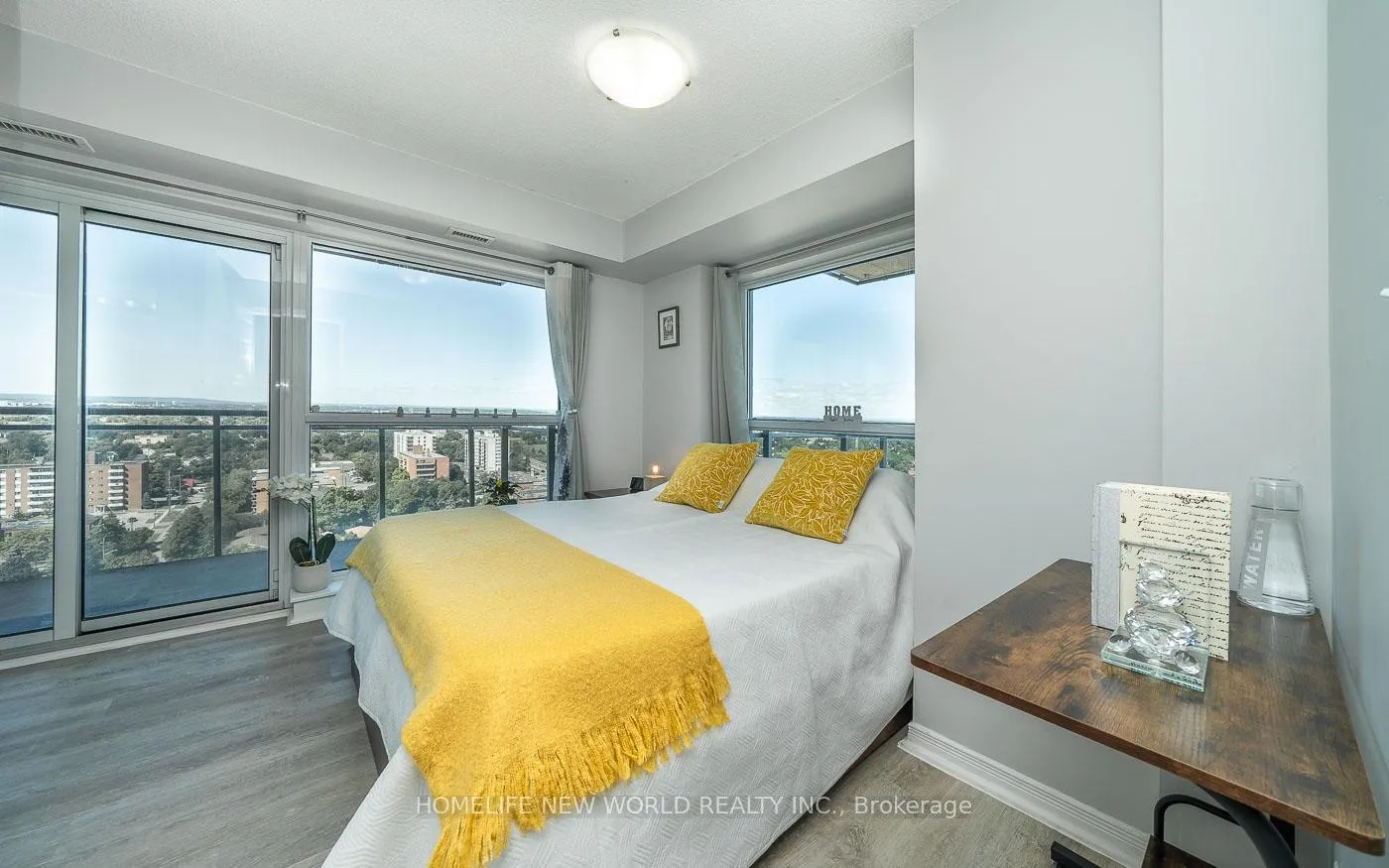 Photo 15 of Unit 1910, 215 Queen Street E, Brampton, Queen Street Corridor — HOMEH