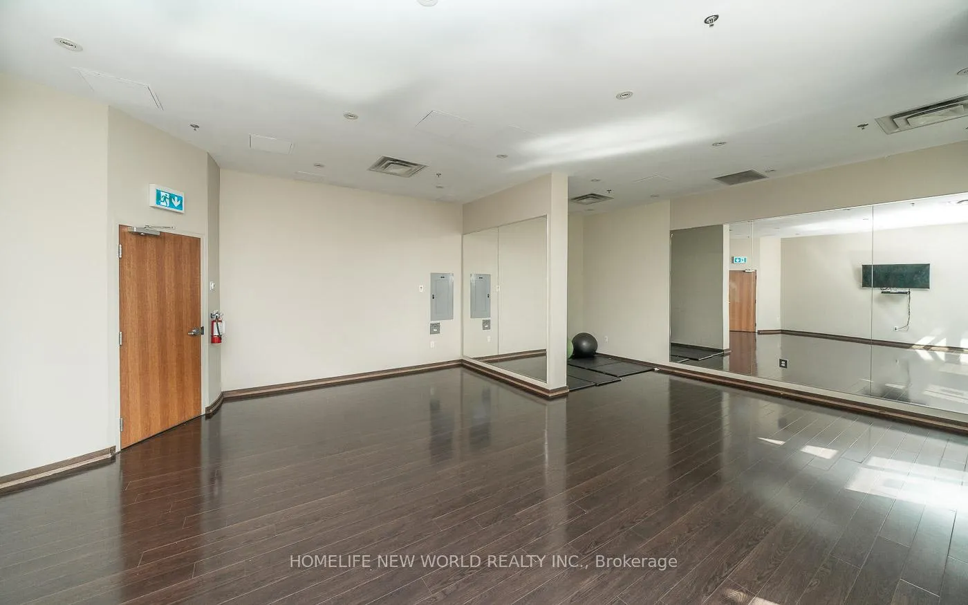 Photo 28 of Unit 1910, 215 Queen Street E, Brampton, Queen Street Corridor — HOMEH