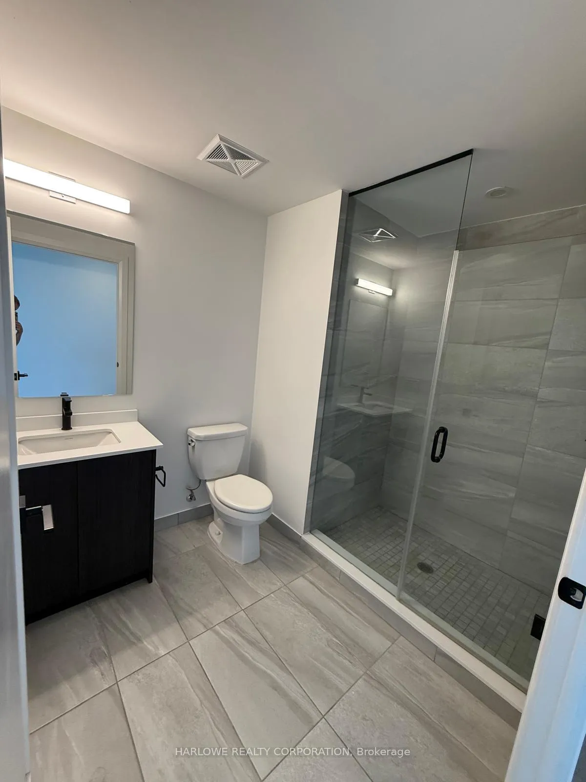 Photo 14 of Unit 902, 2369 Danforth Avenue, Toronto, East End-Danforth — HOMEH