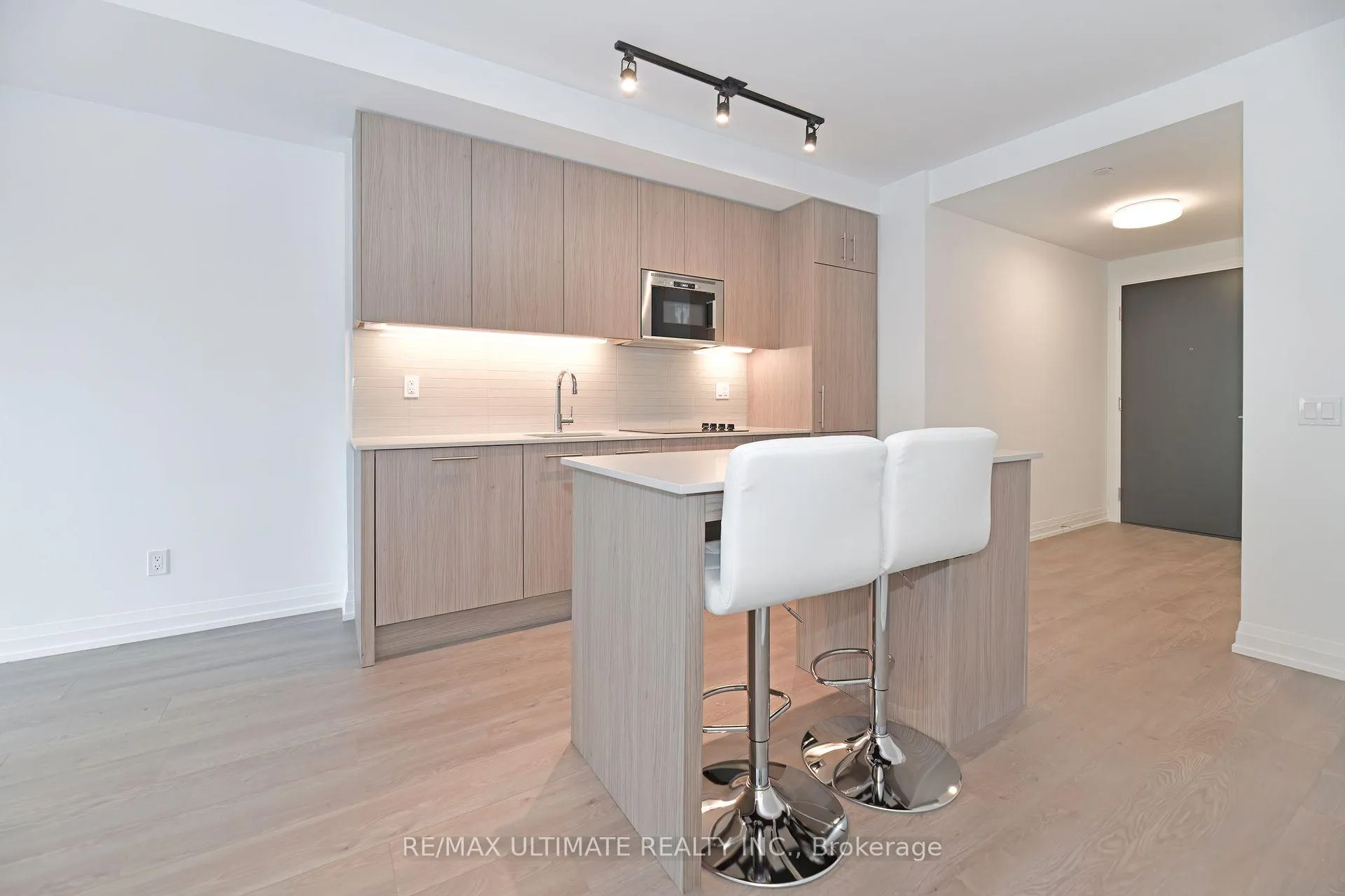 Photo 2 of Unit 1505, 286 Main Street, Toronto, East End-Danforth — HOMEH