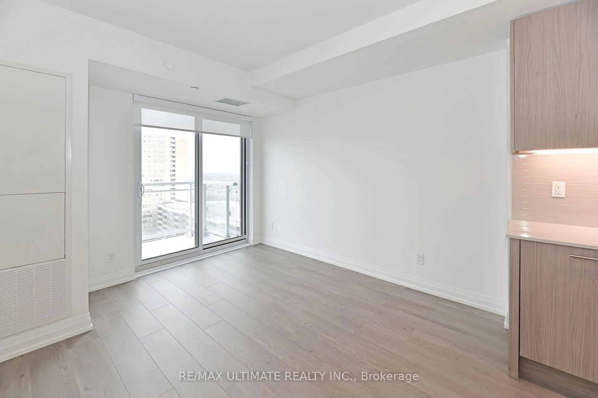Photo 7 of Unit 1505, 286 Main Street, Toronto, East End-Danforth — HOMEH