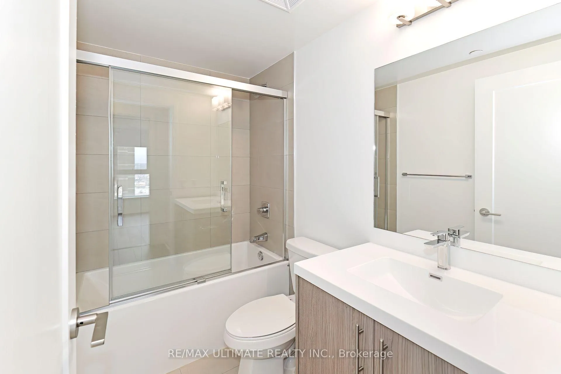 Photo 9 of Unit 1505, 286 Main Street, Toronto, East End-Danforth — HOMEH