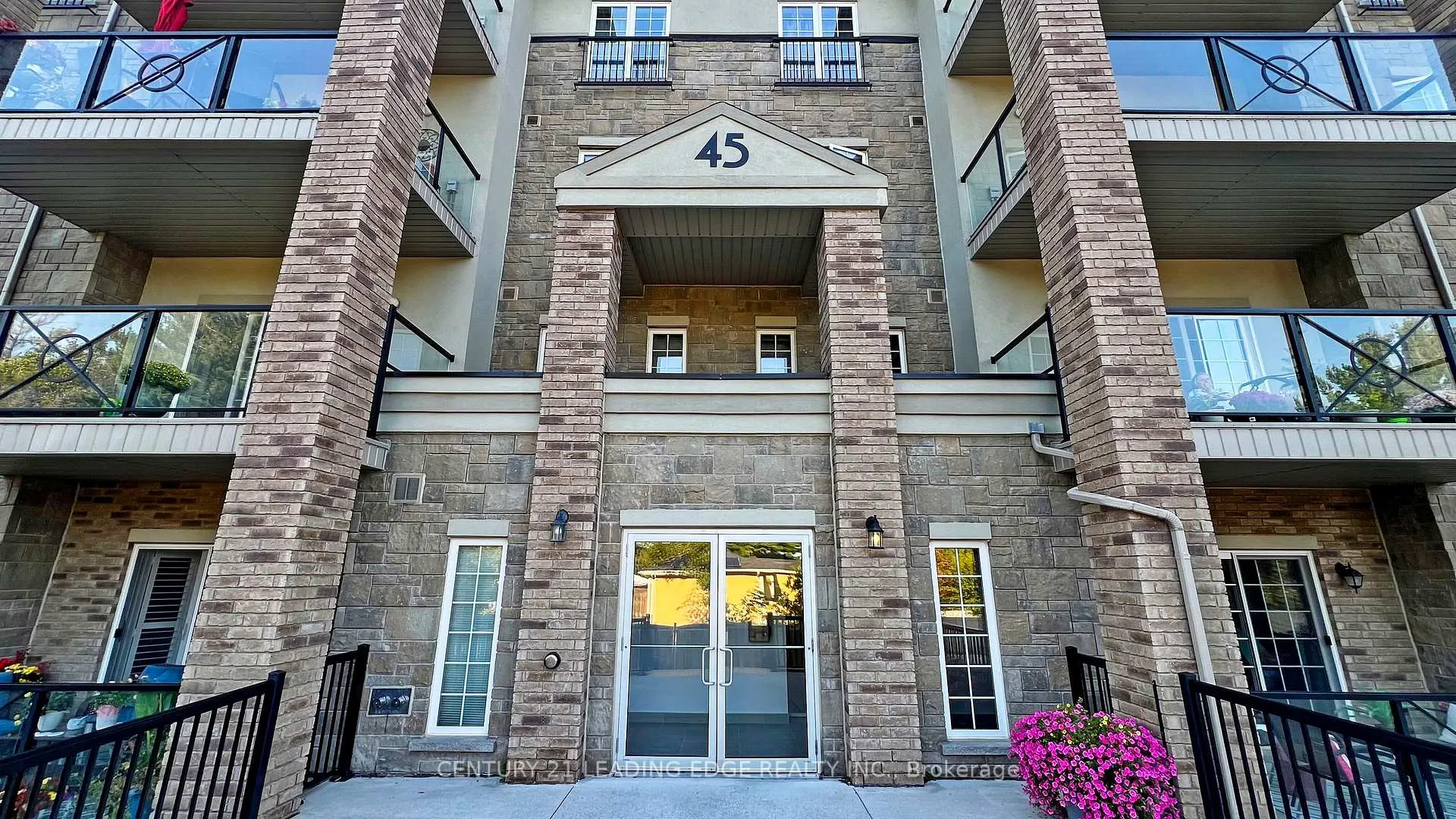 Photo 6 of Unit 103, 45 Ferndale Drive S, Barrie, Ardagh — HOMEH