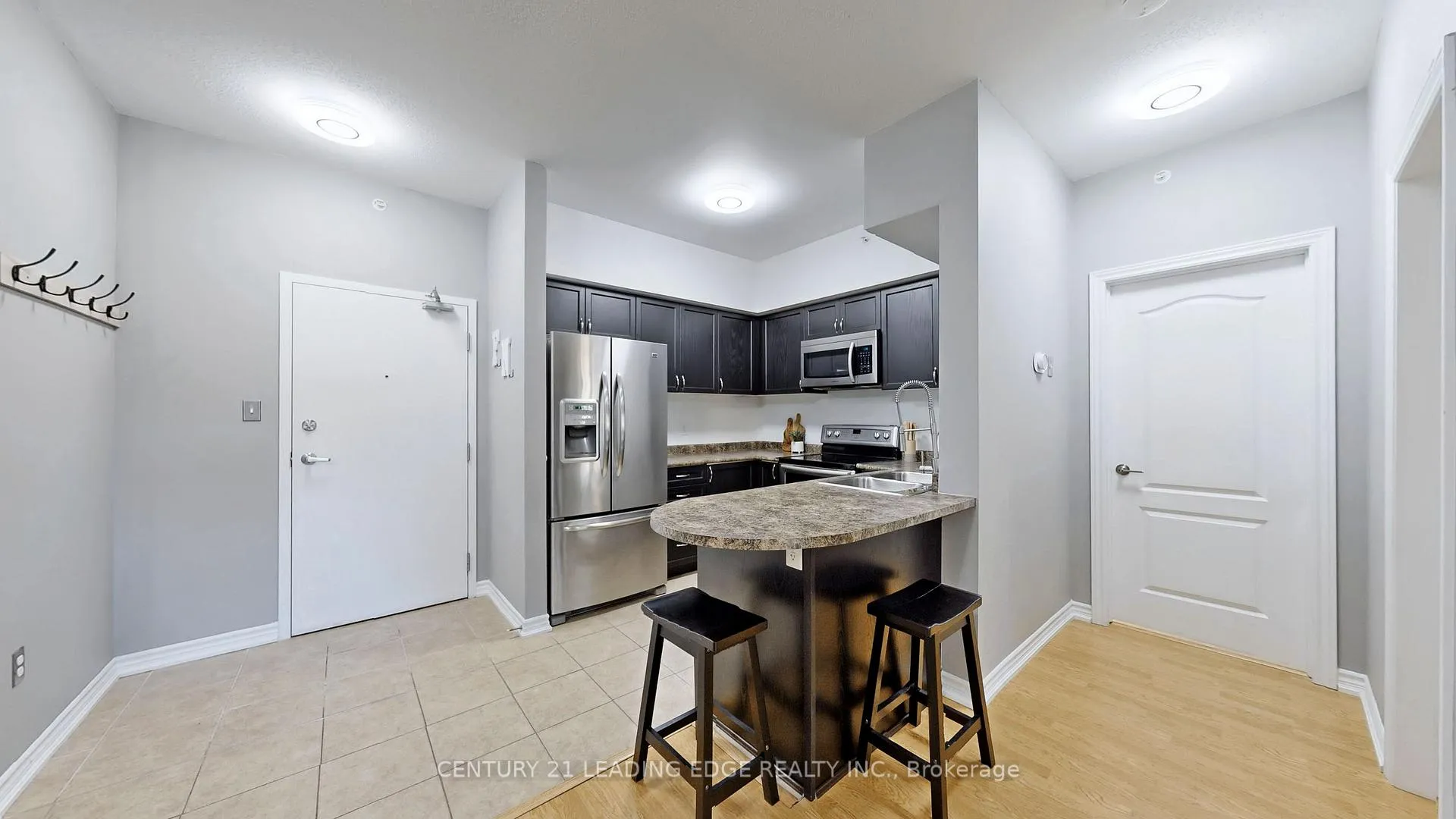 Photo 12 of Unit 103, 45 Ferndale Drive S, Barrie, Ardagh — HOMEH