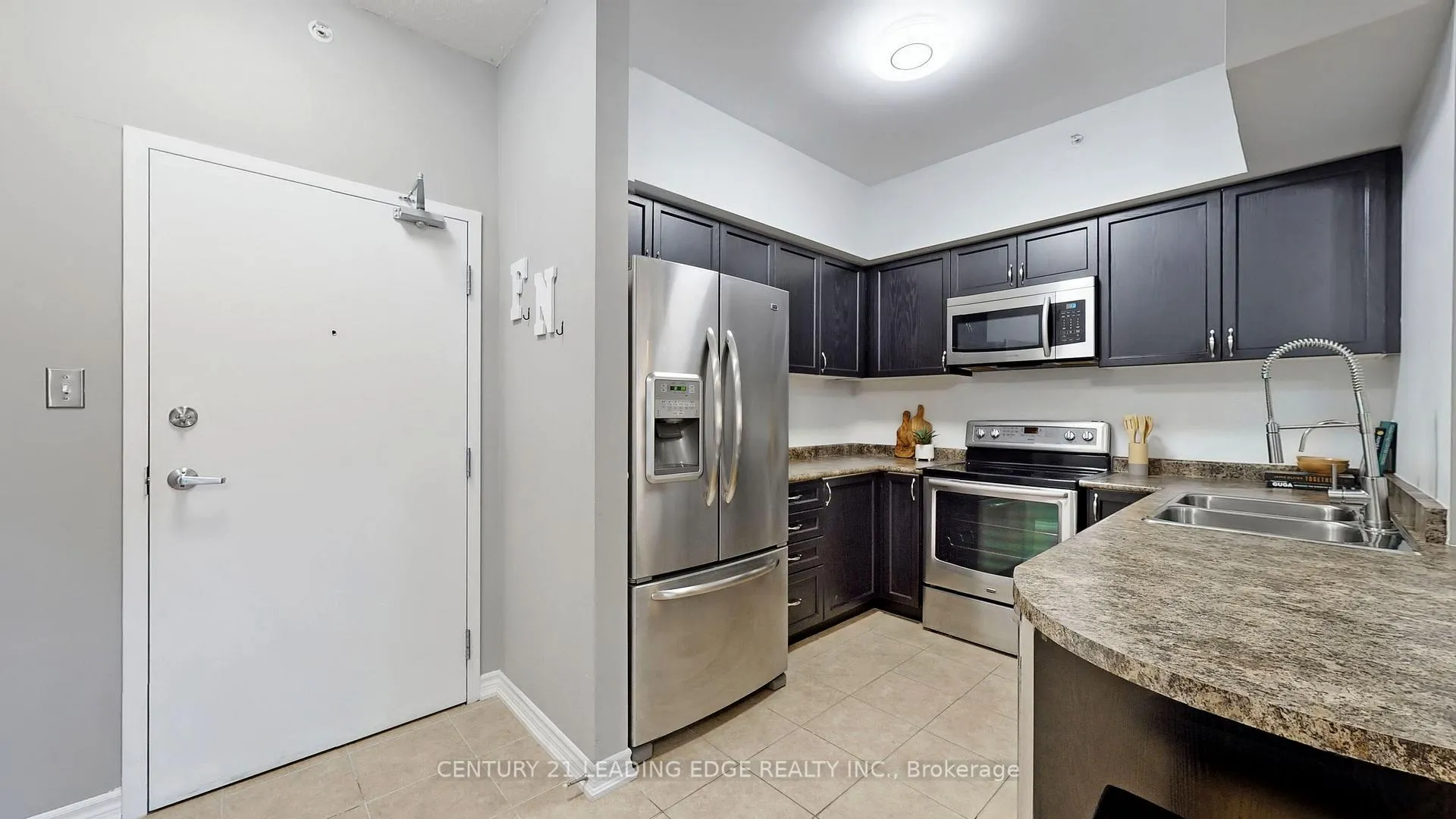 Photo 13 of Unit 103, 45 Ferndale Drive S, Barrie, Ardagh — HOMEH