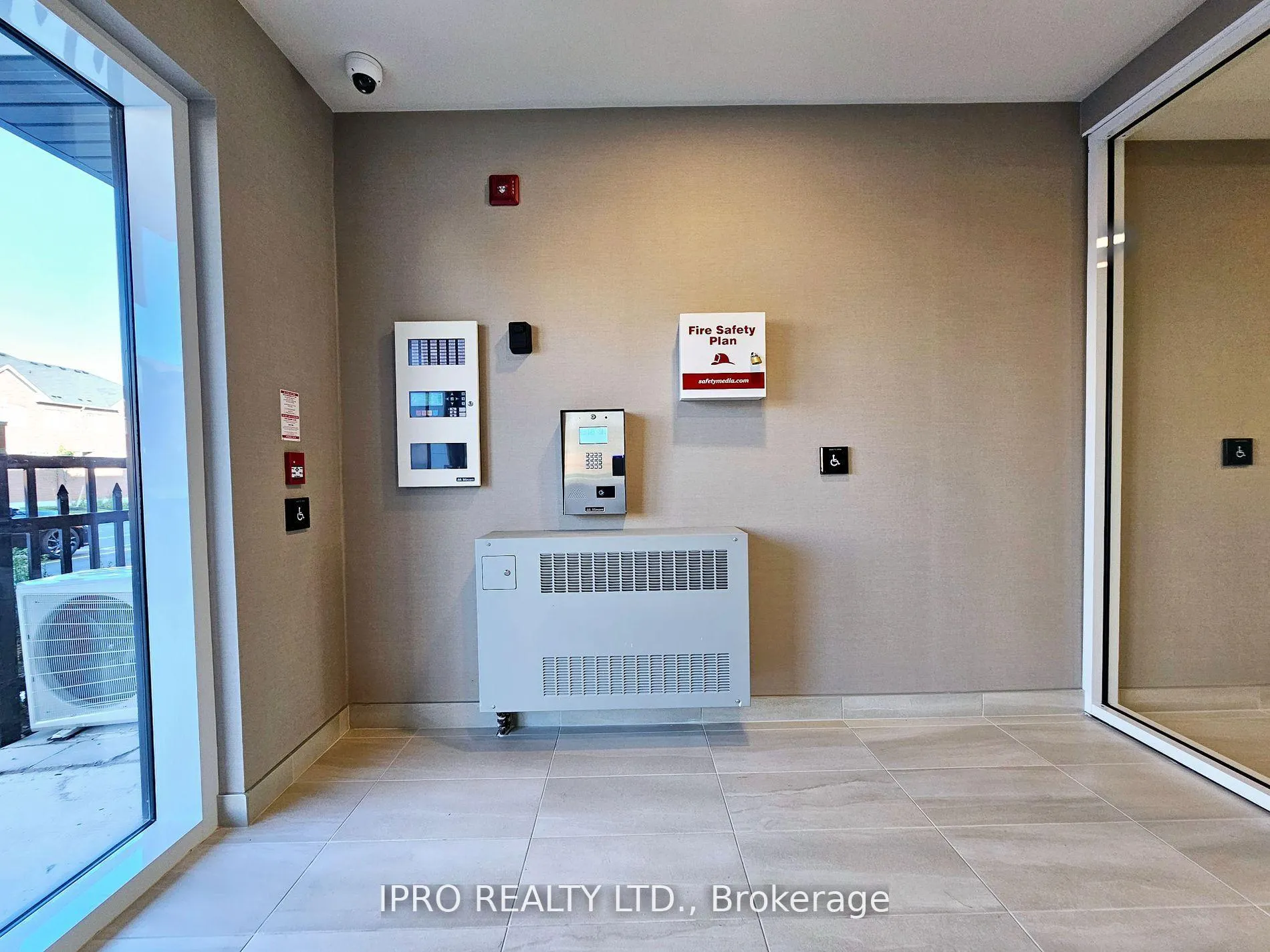 Photo 2 of Unit 311, 62 Sky Harbour Drive, Brampton, Bram West — HOMEH