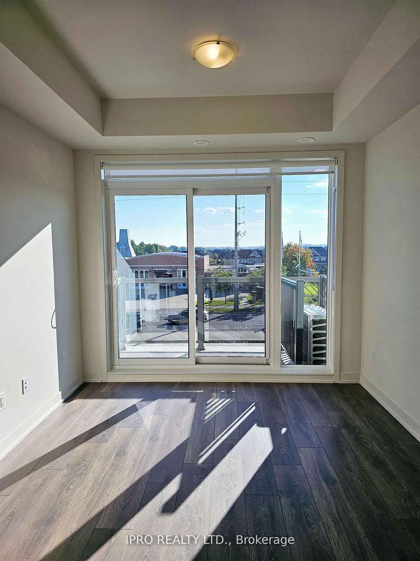 Photo 7 of Unit 311, 62 Sky Harbour Drive, Brampton, Bram West — HOMEH