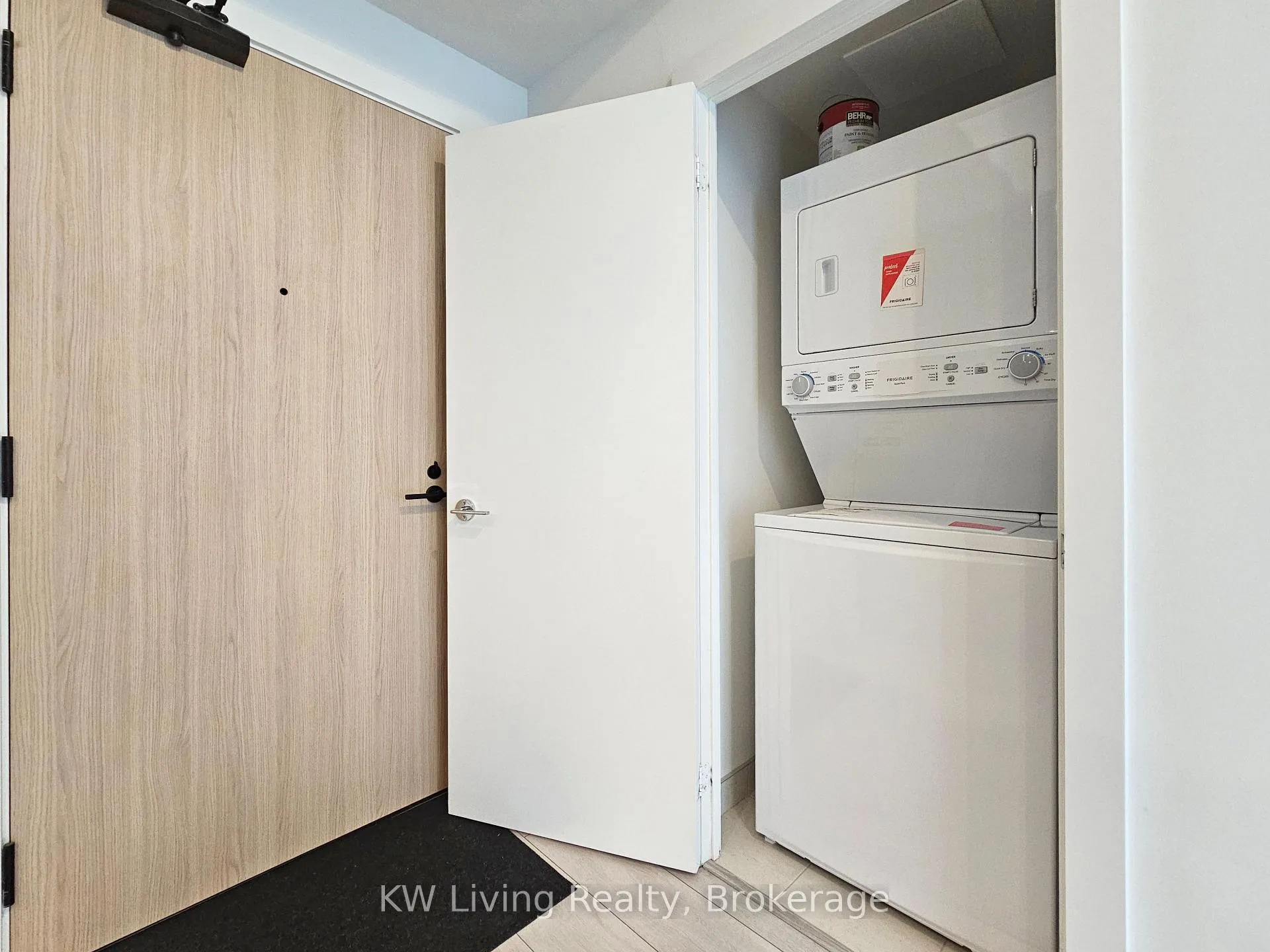 Photo 10 of Unit 3303, 15 Mercer Street, Toronto, Waterfront Communities — HOMEH