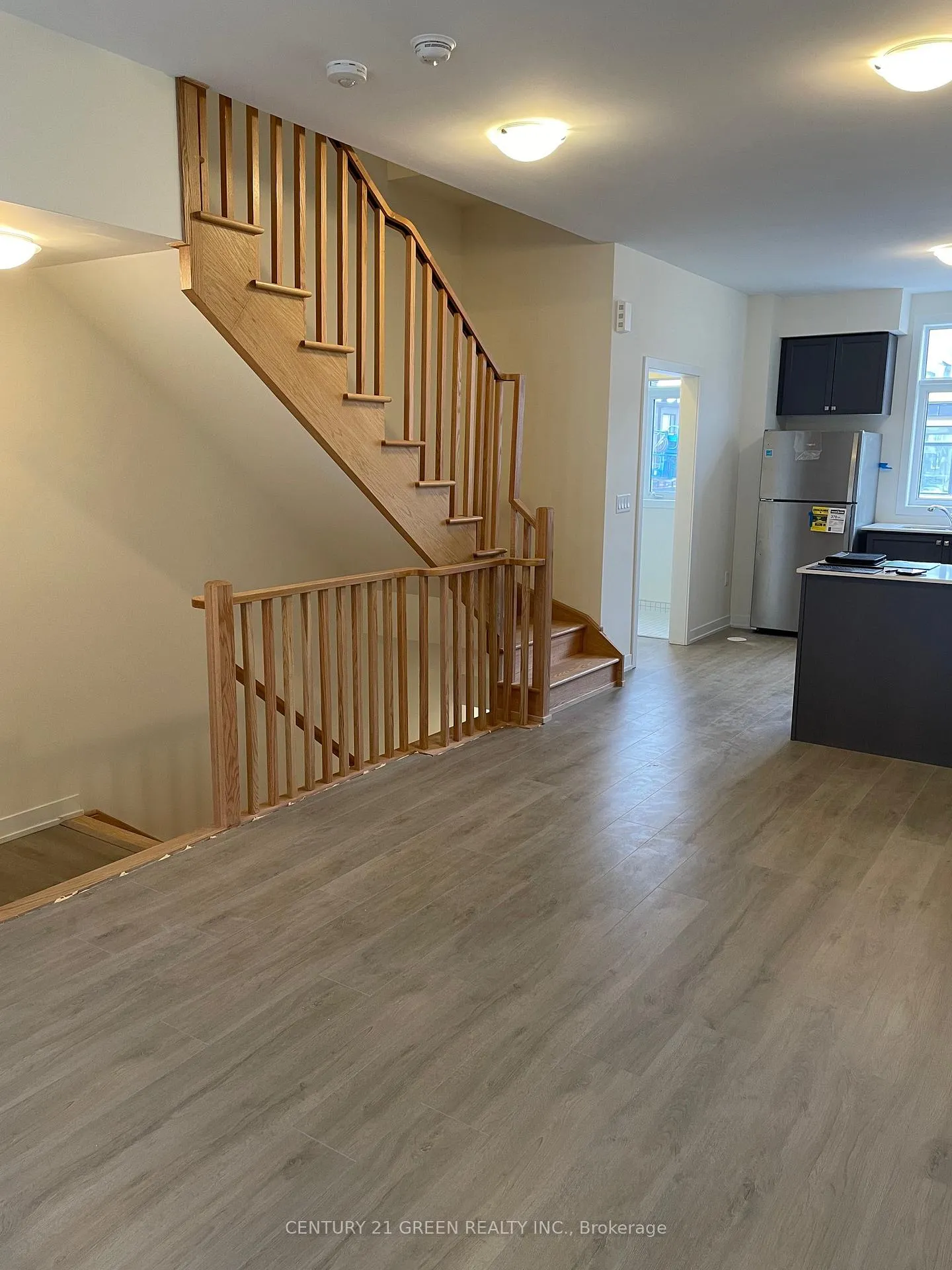 Photo 2 of Unit 1102, 1695 Dersan Street, Pickering, Duffin Heights — HOMEH
