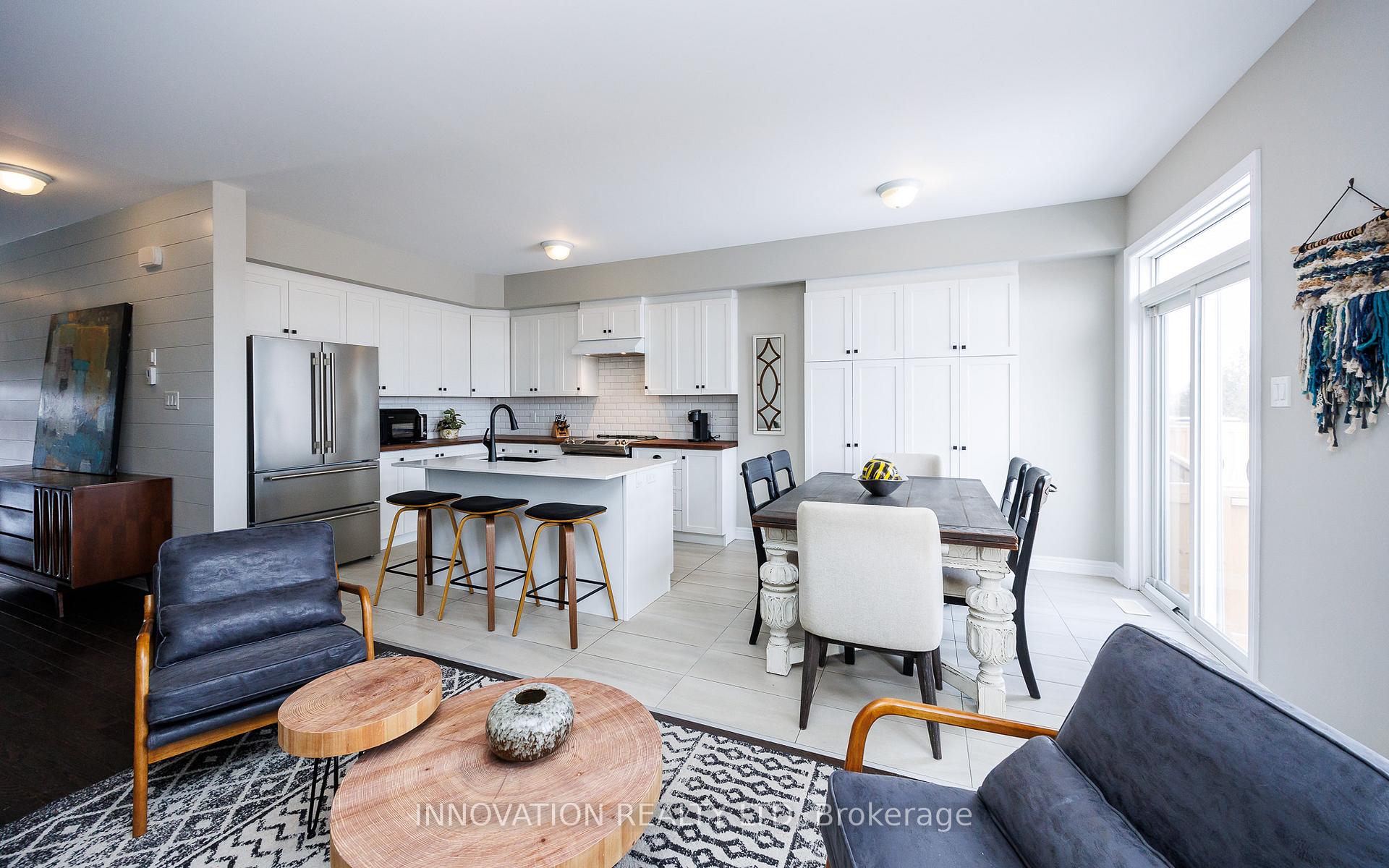 Photo 8 of 35 Mcphail Road, Carleton Place — HOMEH