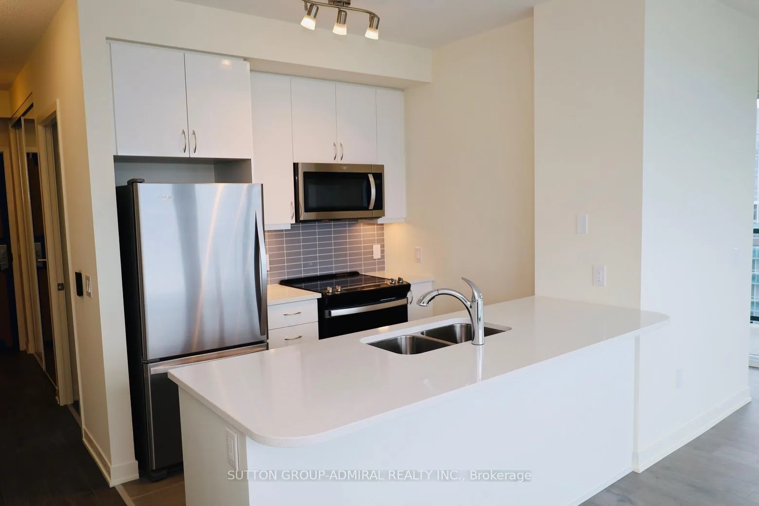 Photo 10 of Unit 4202, 38 Annie Craig Drive, Etobicoke, Mimico — HOMEH