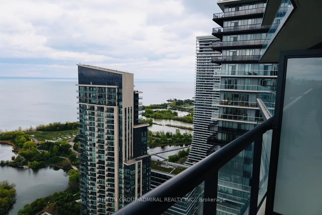 Photo 12 of Unit 4202, 38 Annie Craig Drive, Etobicoke, Mimico — HOMEH