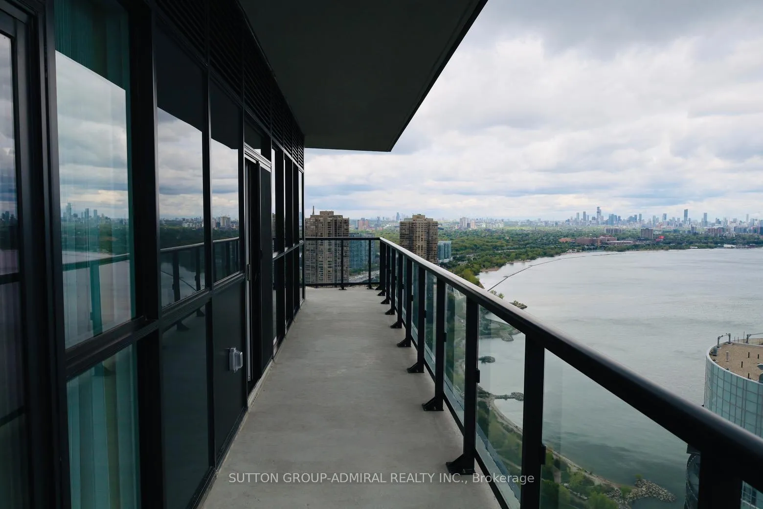 Photo 15 of Unit 4202, 38 Annie Craig Drive, Etobicoke, Mimico — HOMEH