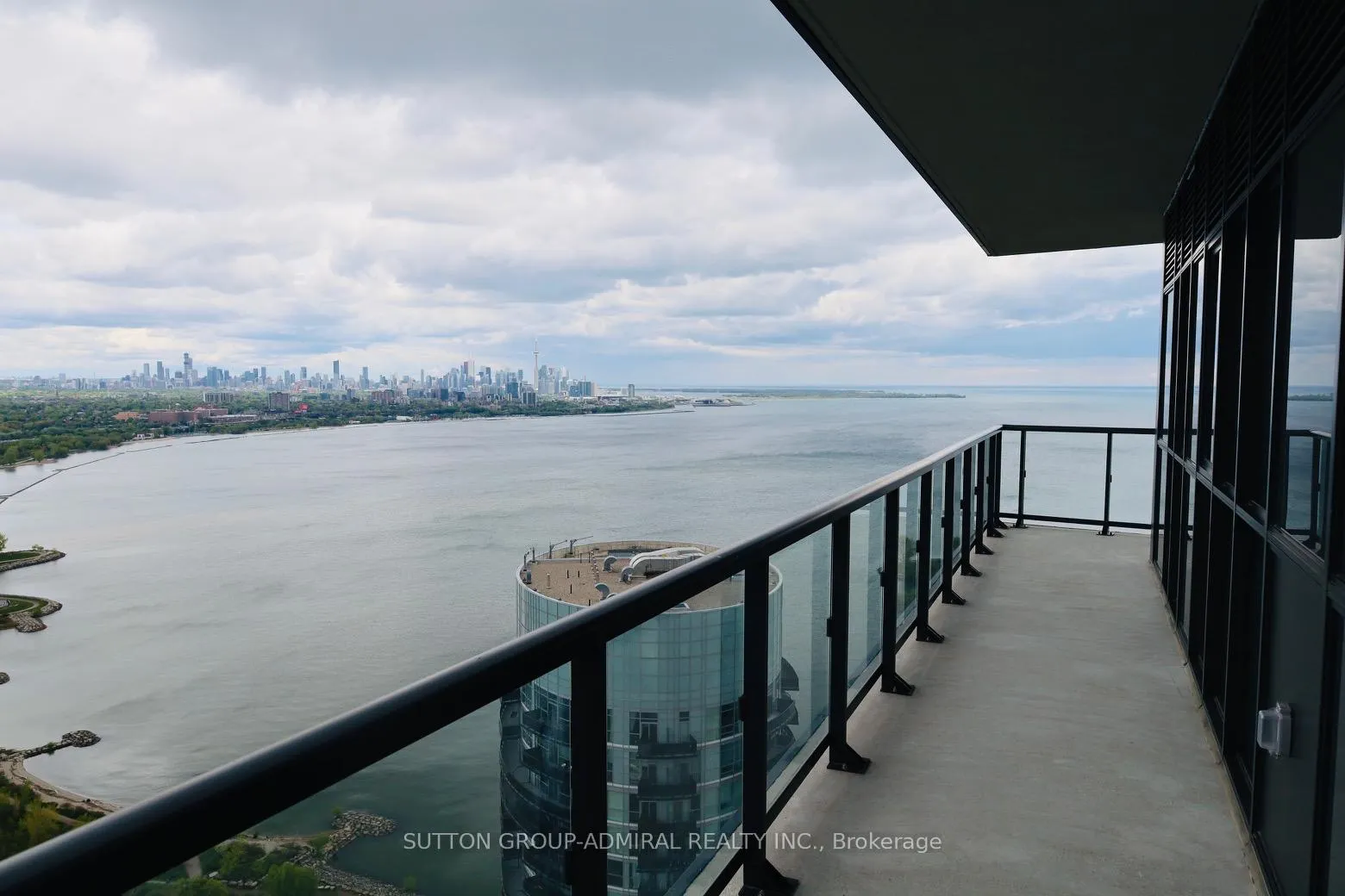 Photo 17 of Unit 4202, 38 Annie Craig Drive, Etobicoke, Mimico — HOMEH