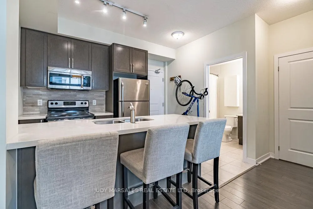 Photo 11 of Unit 908, 85 Robinson Street, Hamilton, Durand — HOMEH