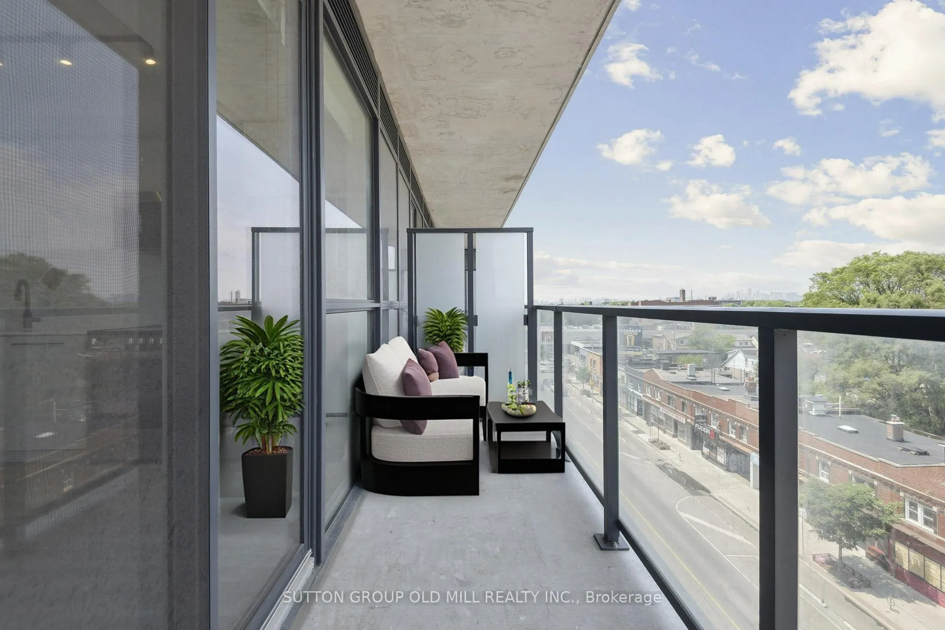 Photo 7 of Unit 607, 2369 Danforth Avenue E, Toronto, East End-Danforth — HOMEH