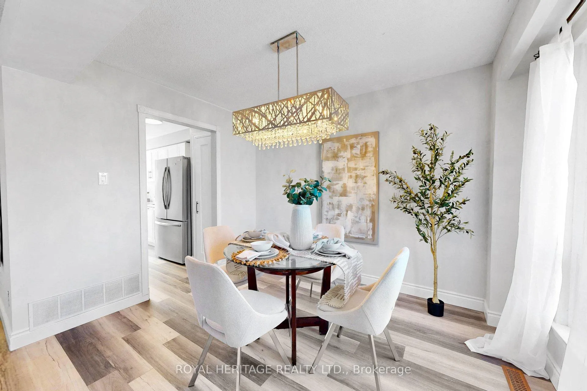 Photo 7 of Unit 31, 155 Glovers Road, Oshawa, Samac — HOMEH