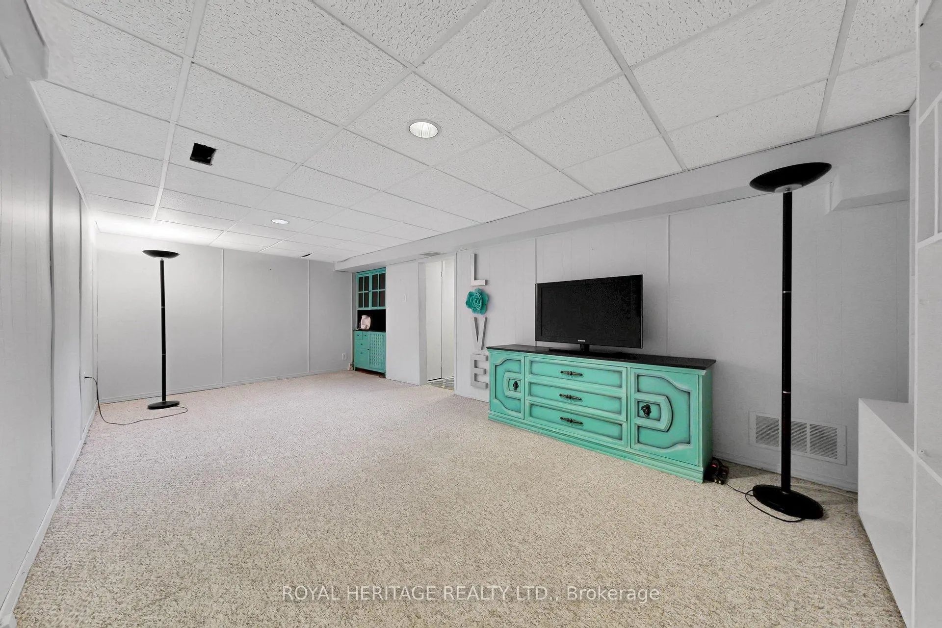 Photo 17 of Unit 31, 155 Glovers Road, Oshawa, Samac — HOMEH