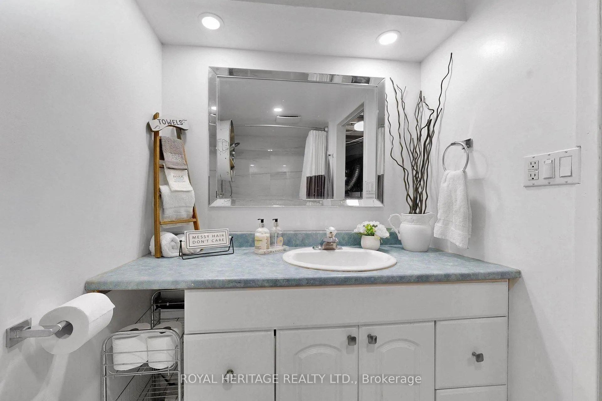 Photo 19 of Unit 31, 155 Glovers Road, Oshawa, Samac — HOMEH