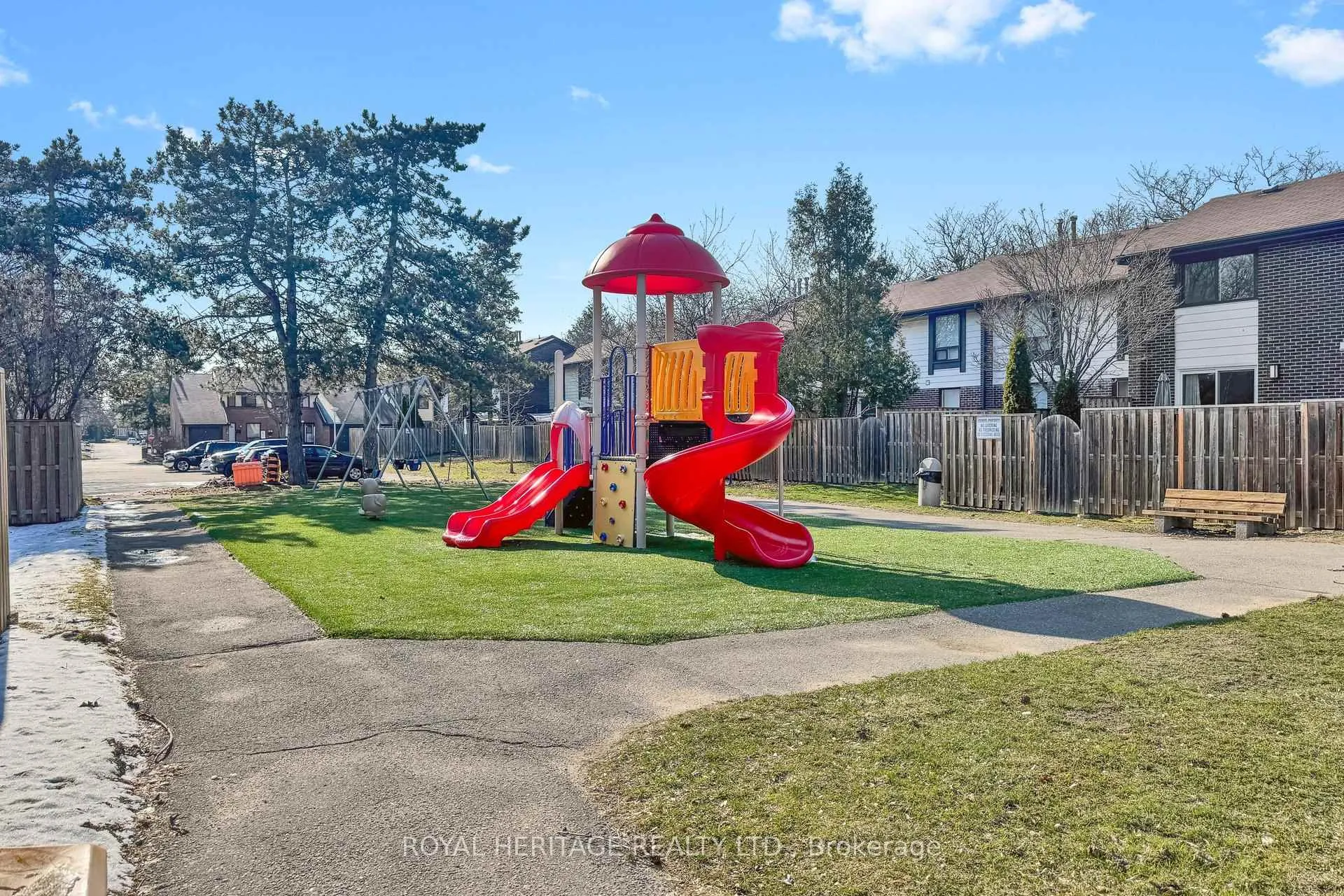 Photo 22 of Unit 31, 155 Glovers Road, Oshawa, Samac — HOMEH