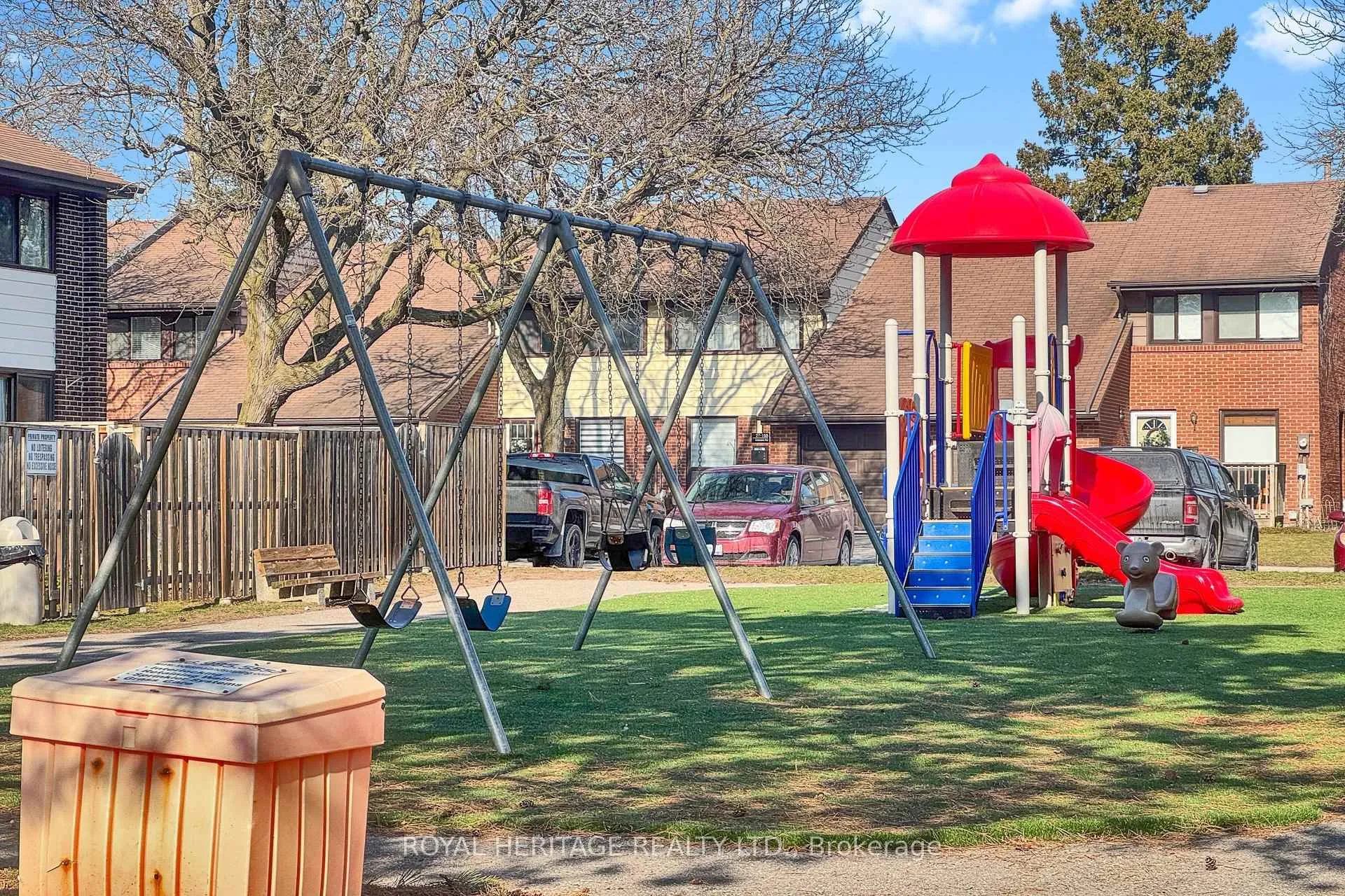 Photo 23 of Unit 31, 155 Glovers Road, Oshawa, Samac — HOMEH