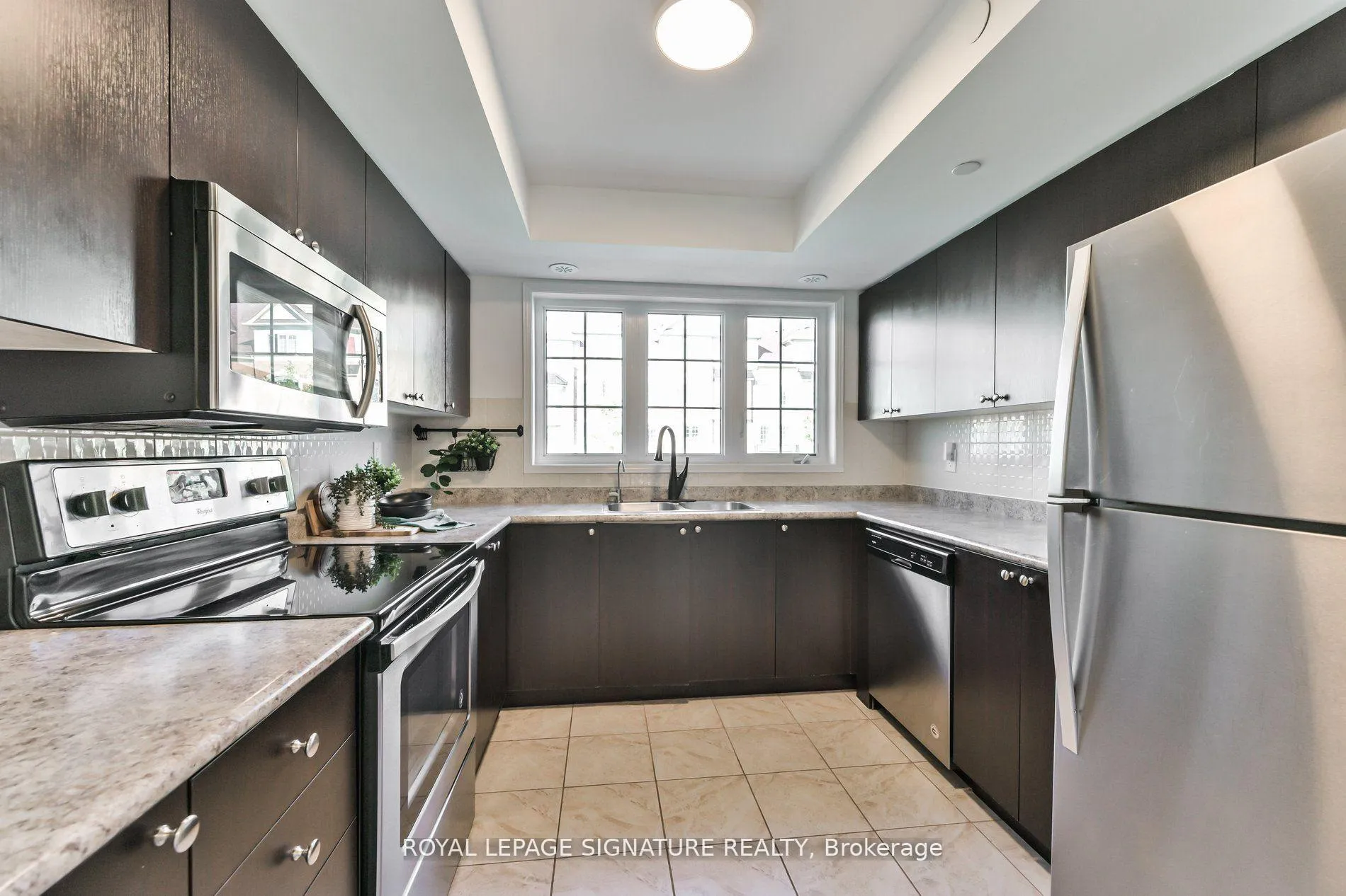 Photo 5 of Unit 223, 2456 Rosedrop Path, Oshawa, Windfields — HOMEH