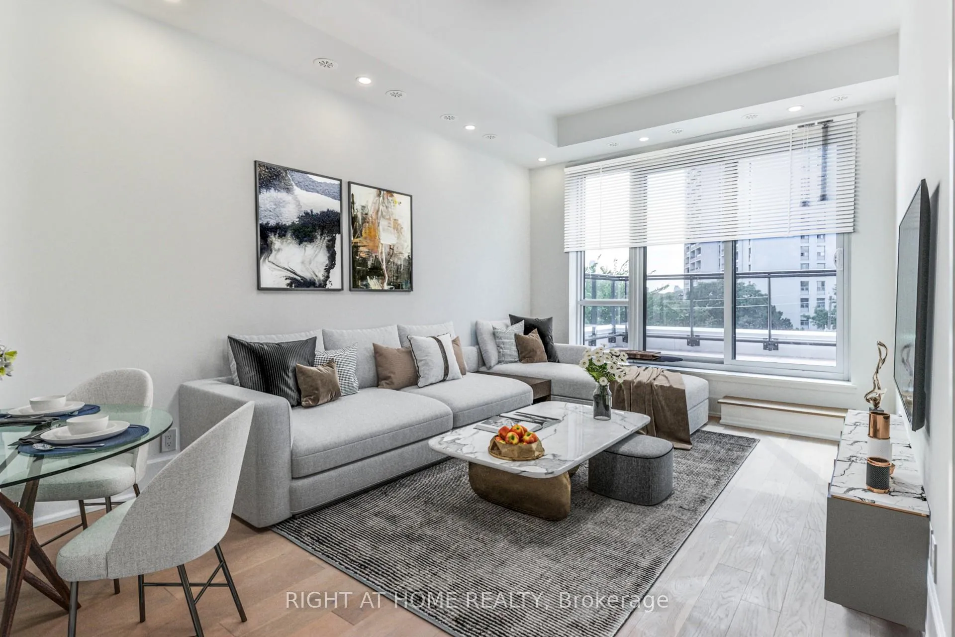 Photo 2 of Unit 406, 800 Broadview Avenue, Toronto, Playter Estates-Danforth — HOMEH