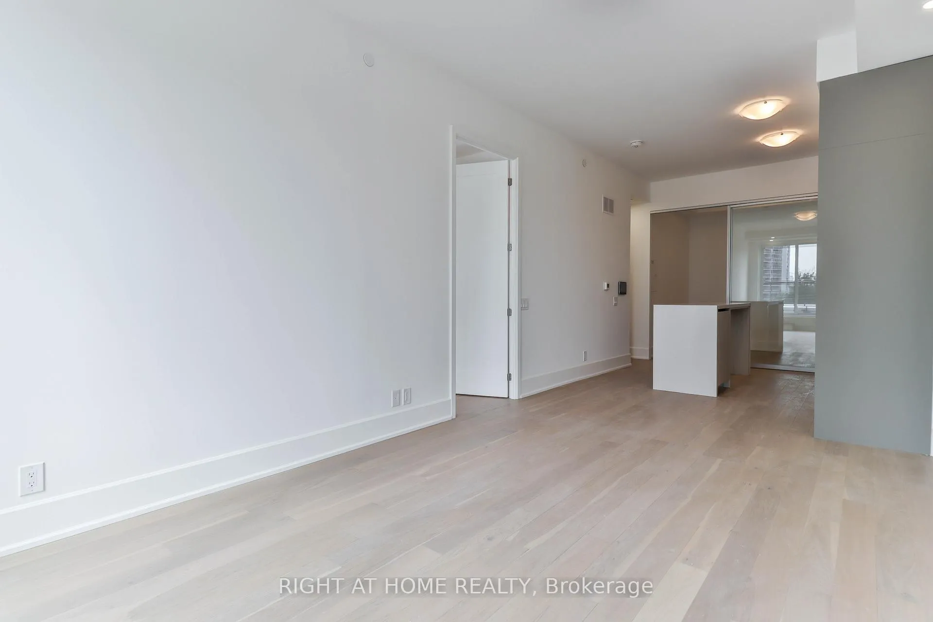 Photo 11 of Unit 406, 800 Broadview Avenue, Toronto, Playter Estates-Danforth — HOMEH
