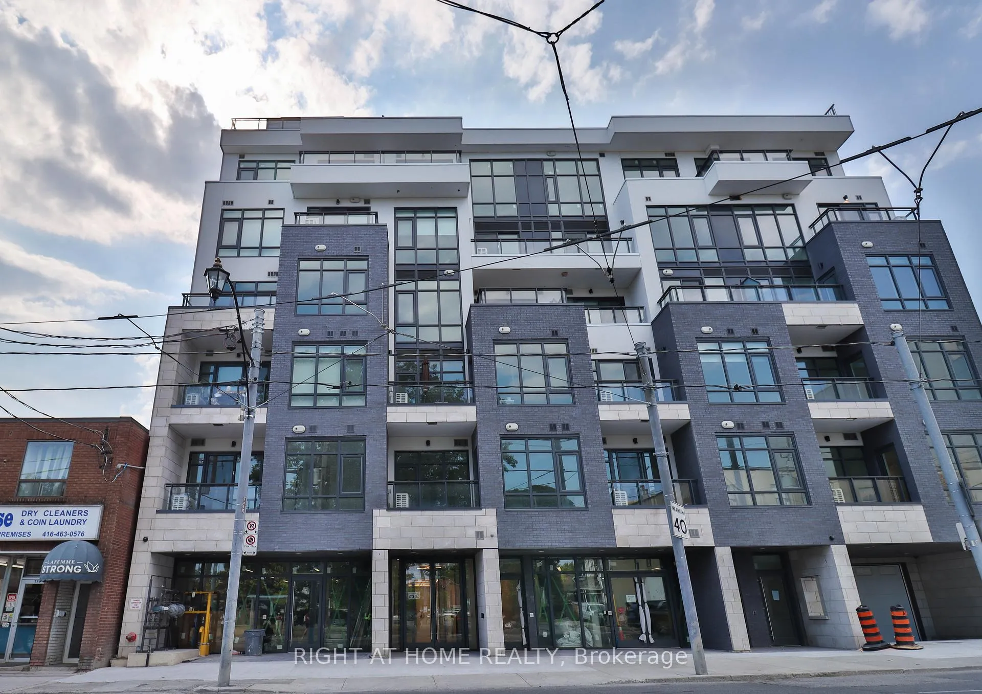 Photo 25 of Unit 406, 800 Broadview Avenue, Toronto, Playter Estates-Danforth — HOMEH