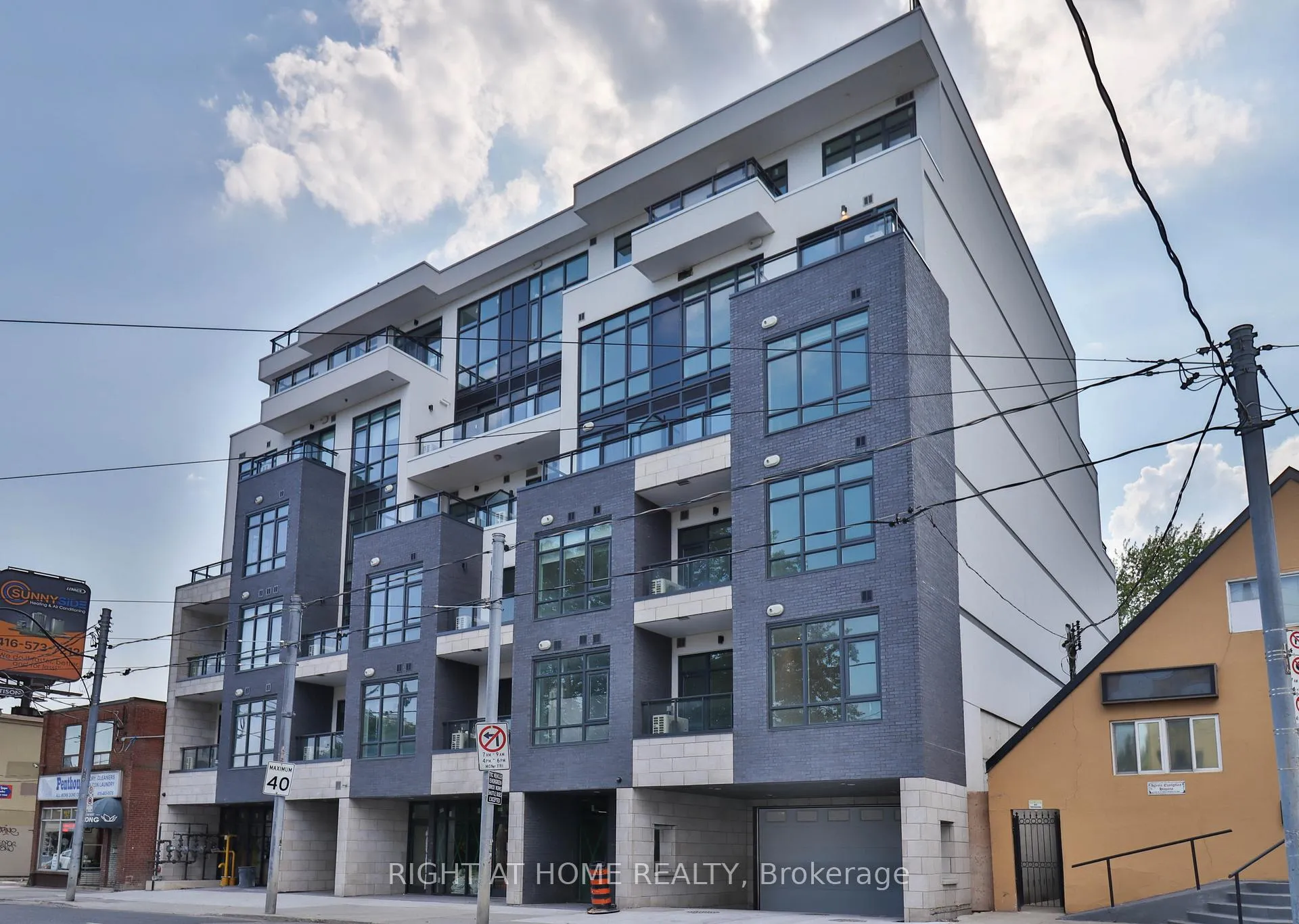 Photo 26 of Unit 406, 800 Broadview Avenue, Toronto, Playter Estates-Danforth — HOMEH