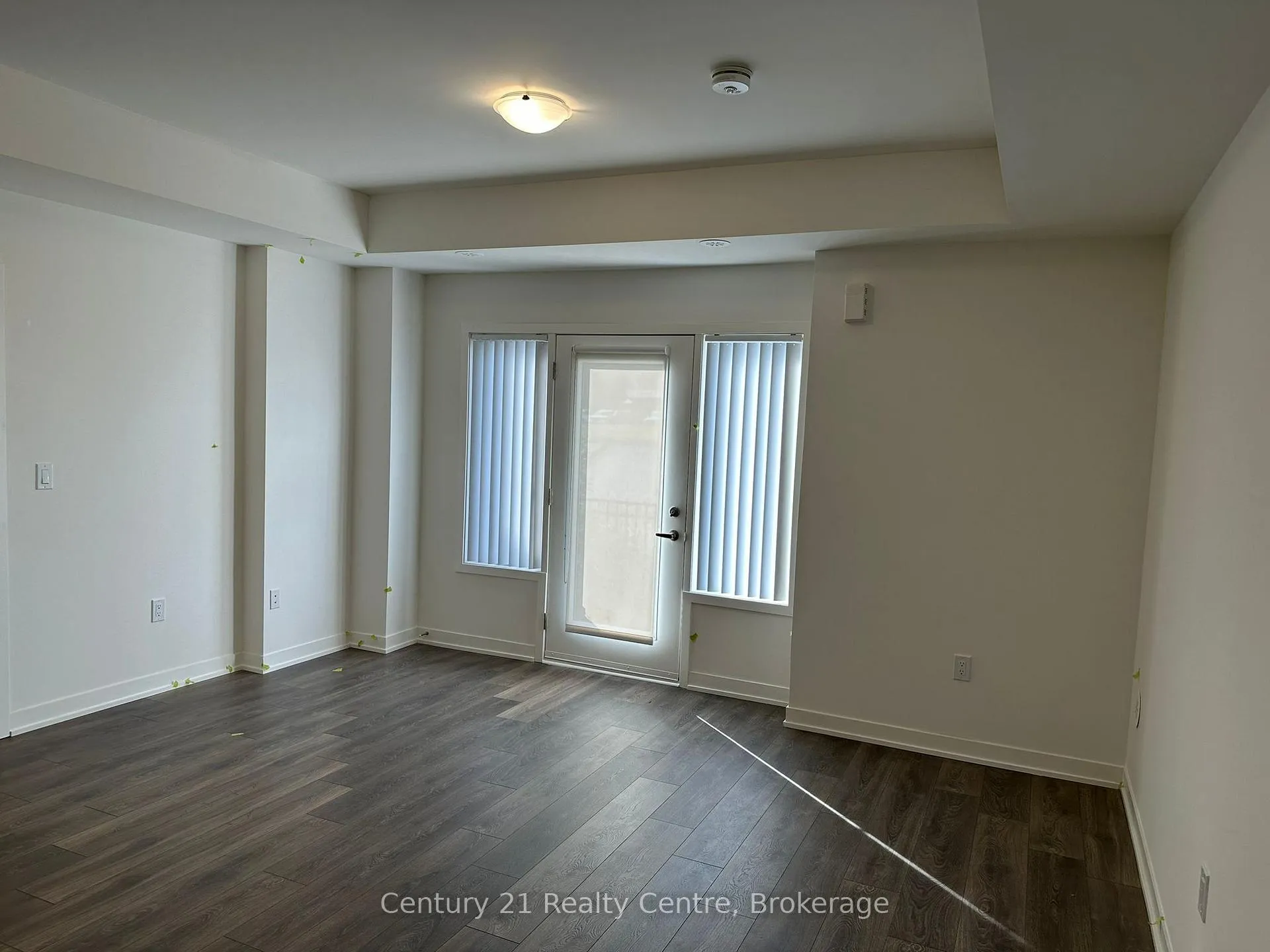 Photo 7 of Unit 605, 1525 Kingston Road, Pickering, Town Centre — HOMEH