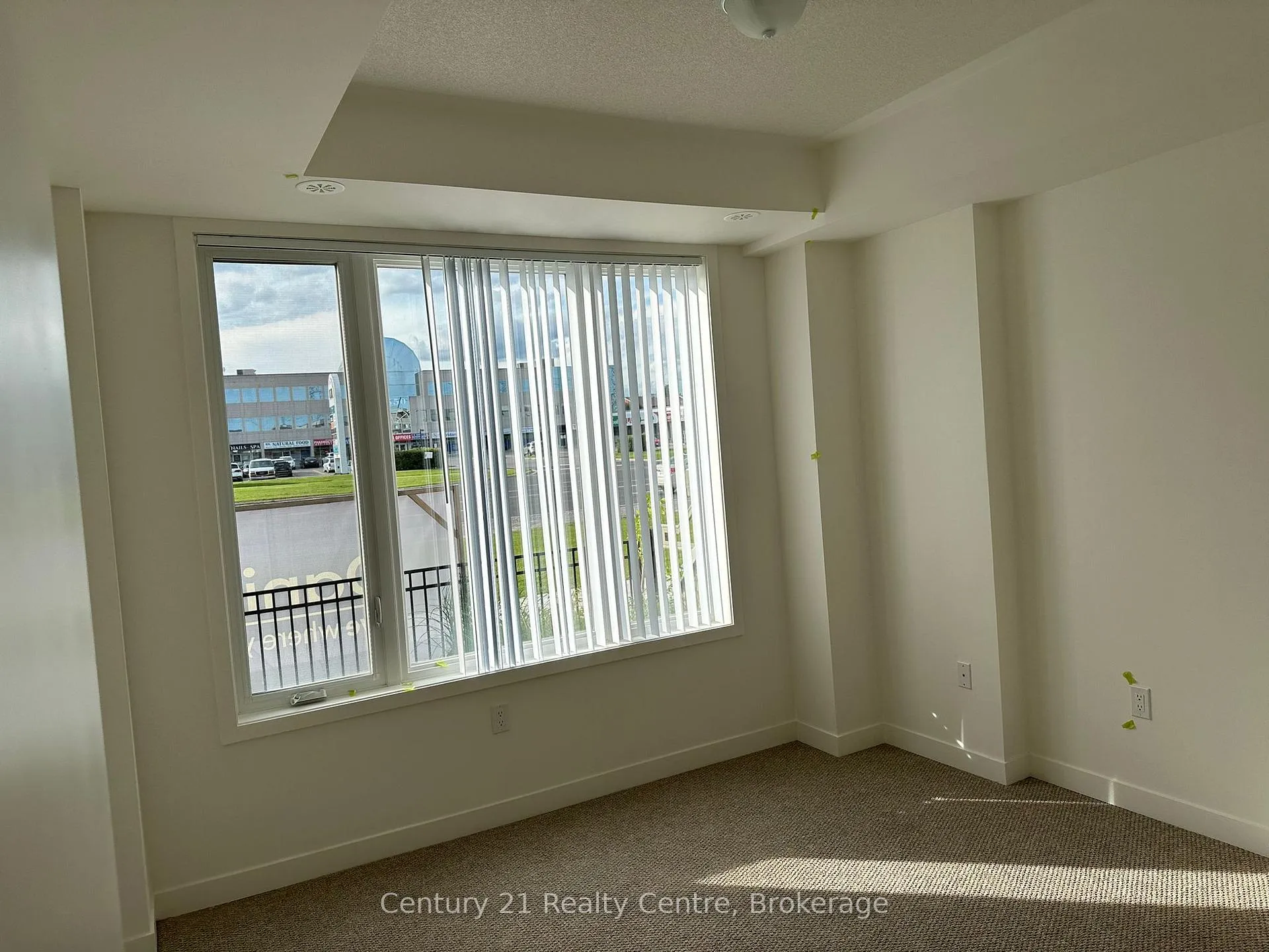 Photo 9 of Unit 605, 1525 Kingston Road, Pickering, Town Centre — HOMEH