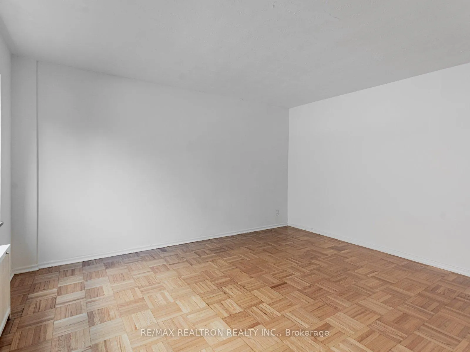 Photo 8 of Unit 115, 156 Kingston Road, Toronto, Woodbine Corridor — HOMEH