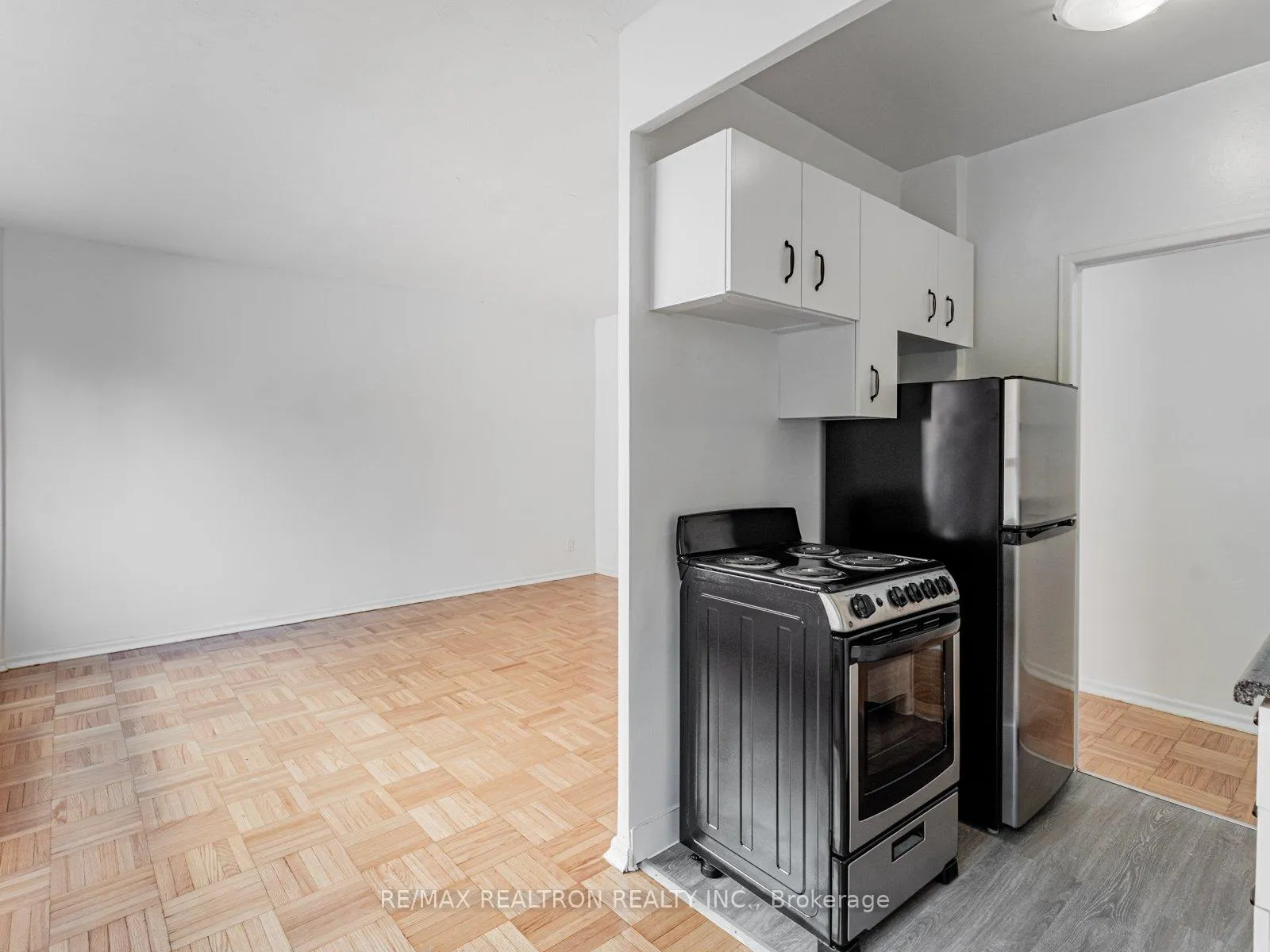 Photo 11 of Unit 115, 156 Kingston Road, Toronto, Woodbine Corridor — HOMEH