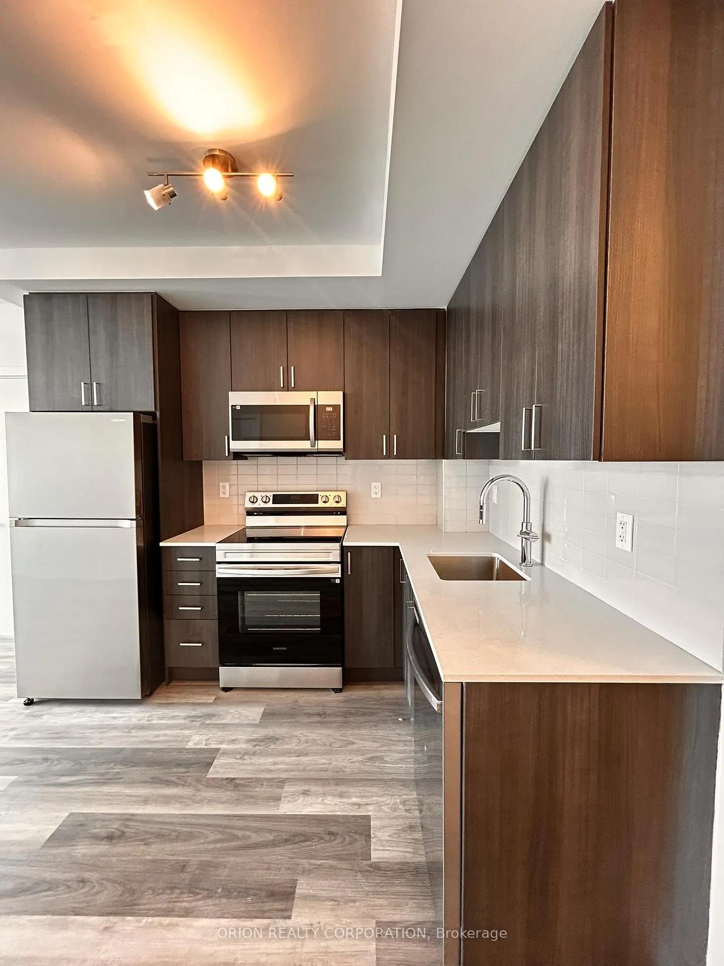 Photo 2 of Unit 2908, 1435 Celebration Drive, Pickering, Bay Ridges — HOMEH