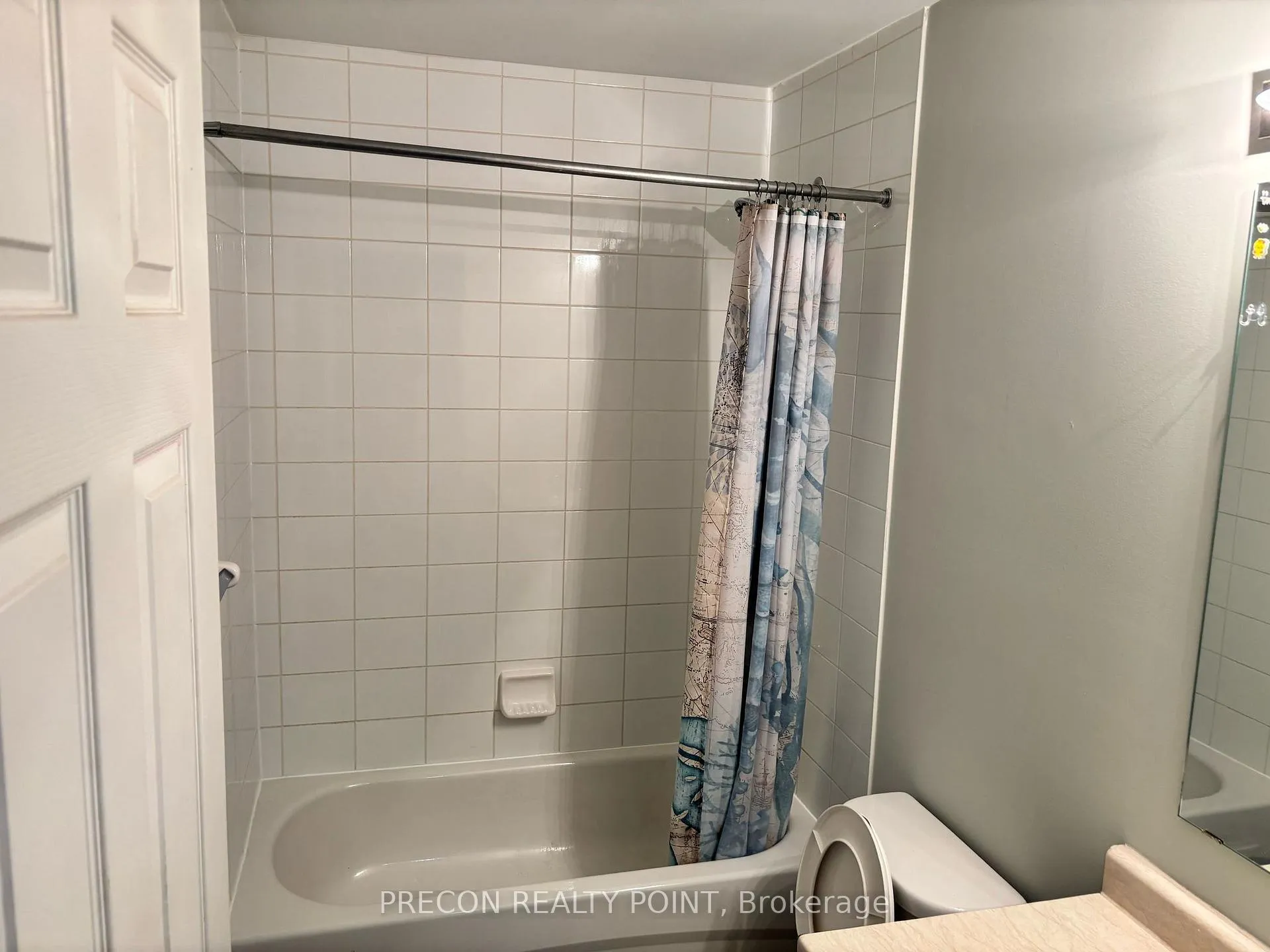 Photo 9 of Unit 107, 54 Sky Harbour Drive, Brampton, Bram West — HOMEH