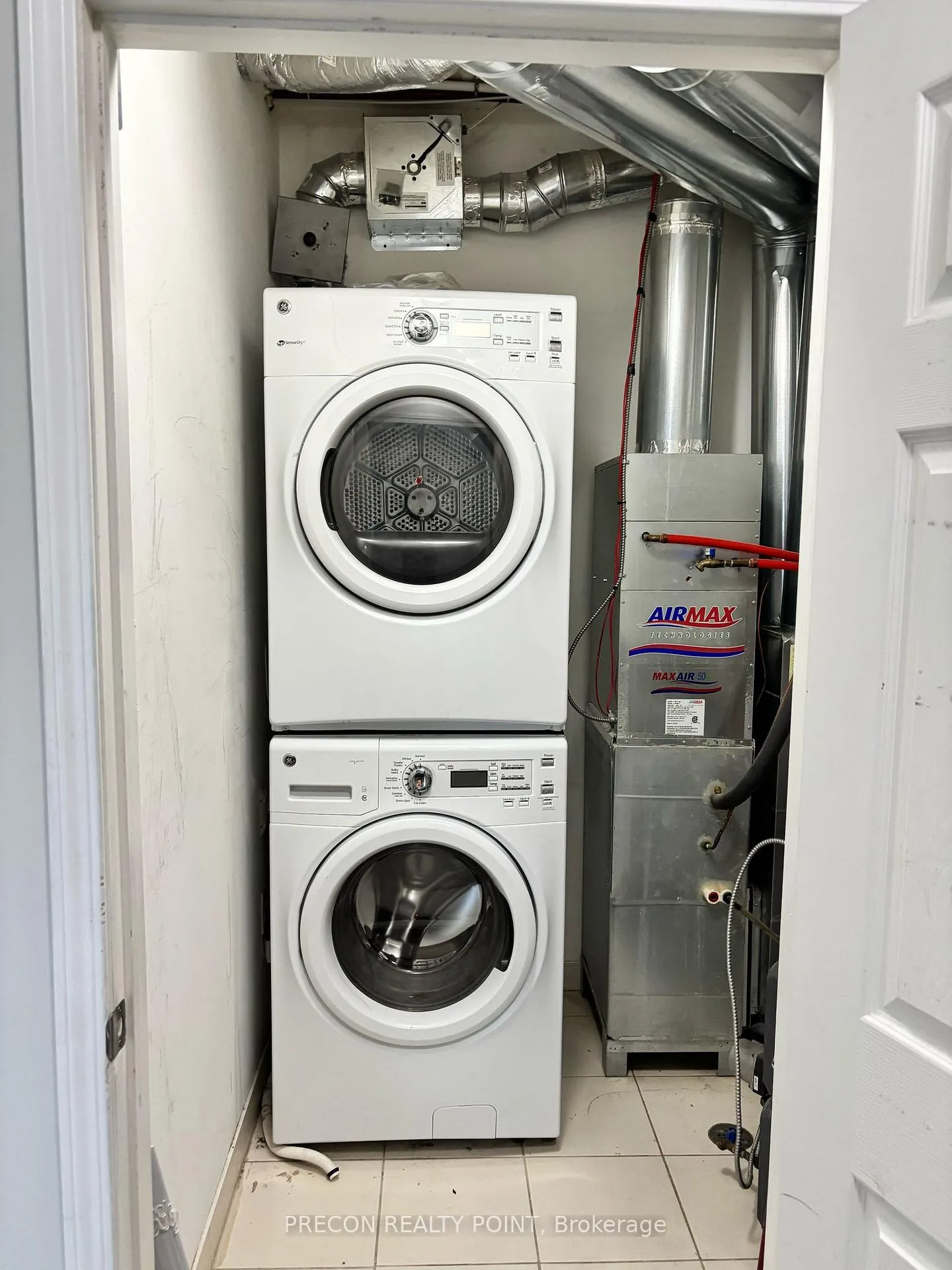 Photo 10 of Unit 107, 54 Sky Harbour Drive, Brampton, Bram West — HOMEH
