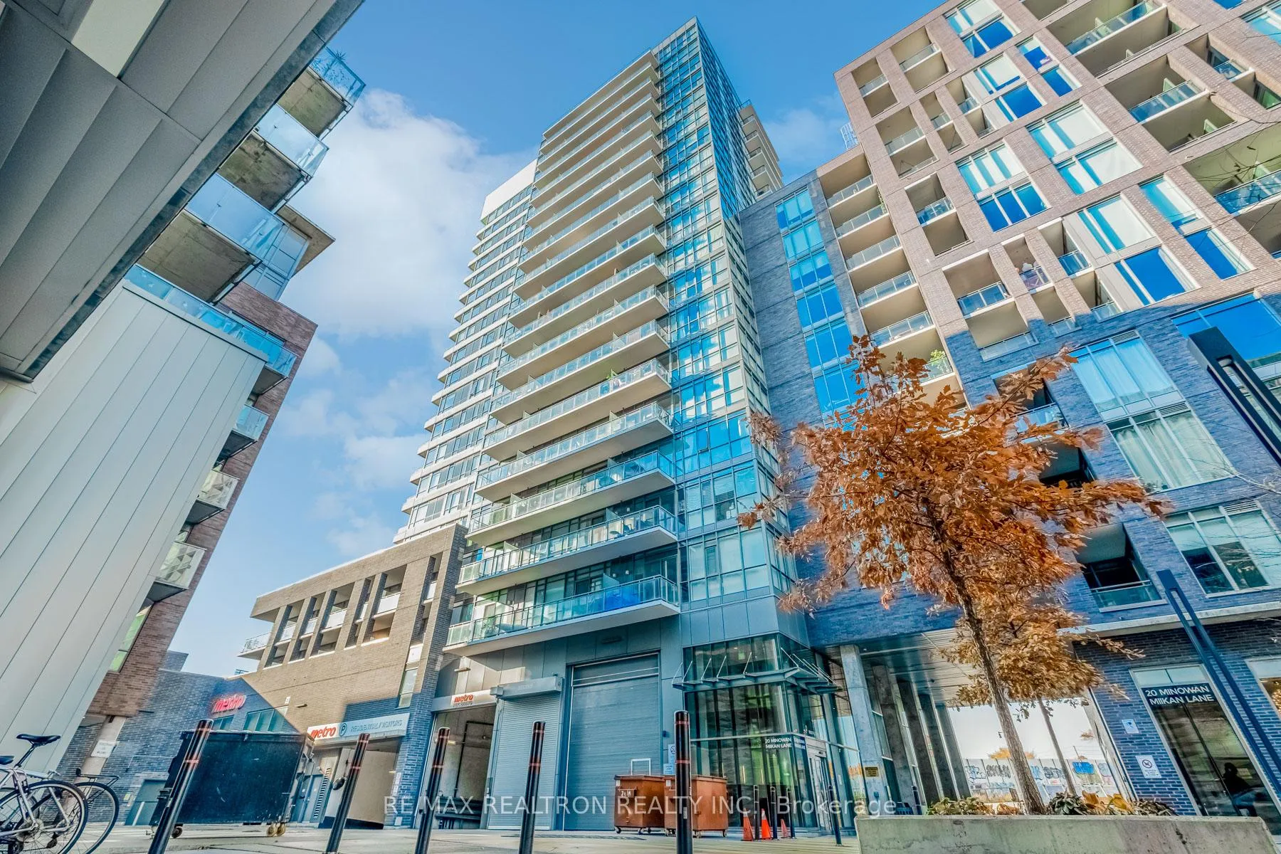 Front of Unit 1707, 20 Minowan Miikan Lane