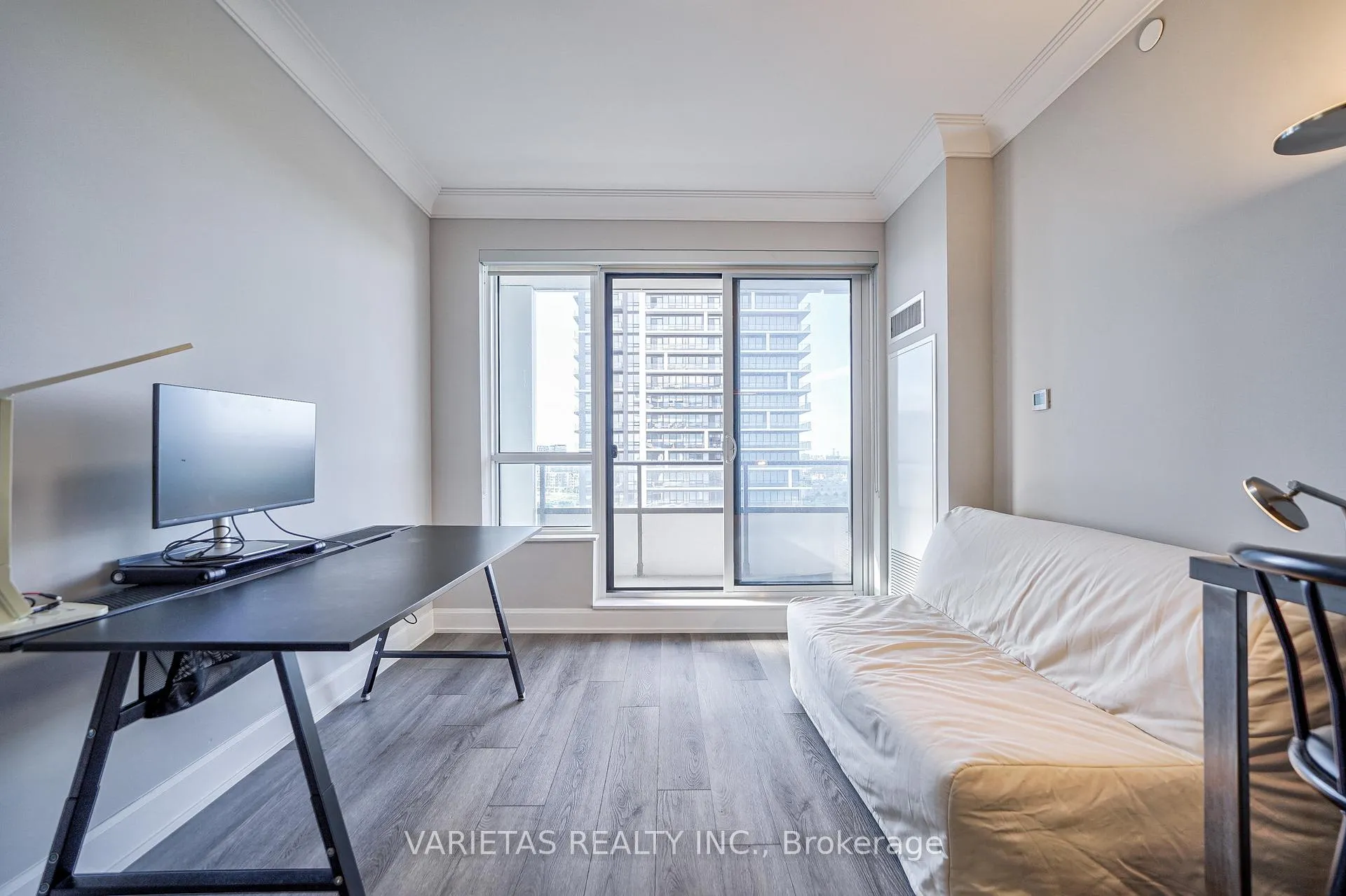 Photo 10 of Unit 1602, 38 Water Walk Drive, Markham, Unionville — HOMEH