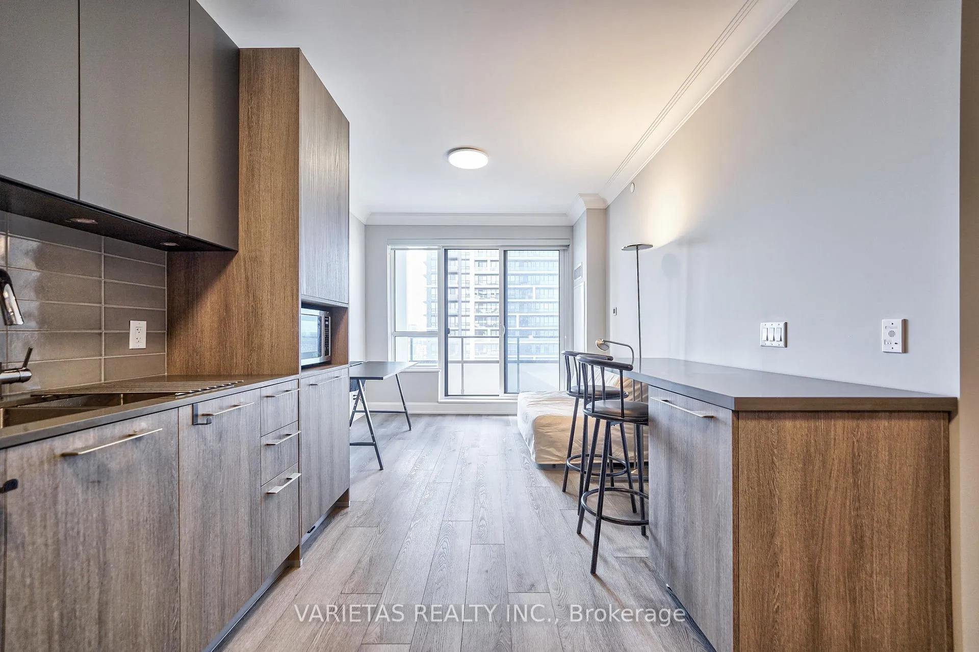 Photo 14 of Unit 1602, 38 Water Walk Drive, Markham, Unionville — HOMEH