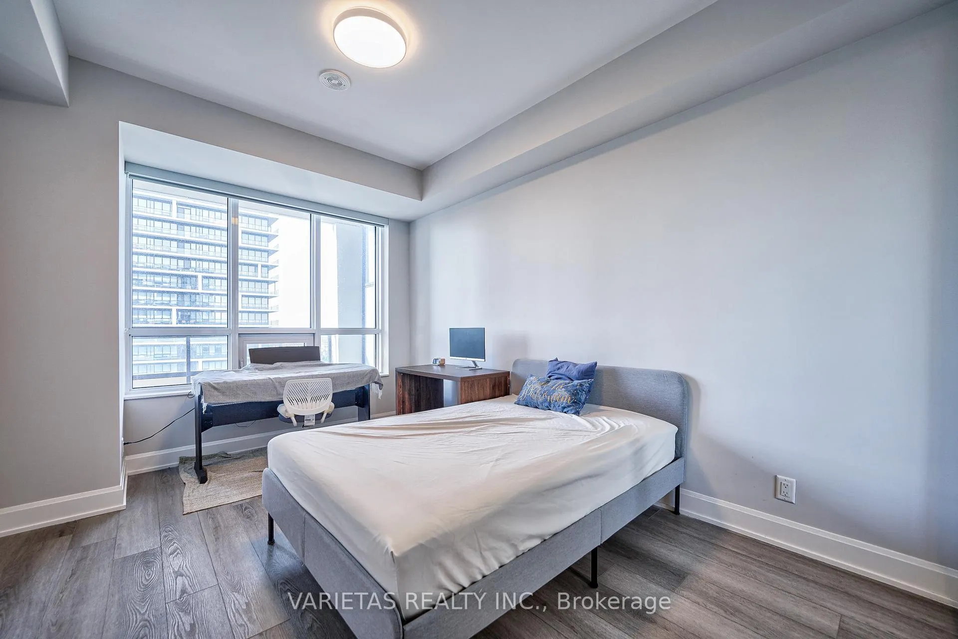 Photo 15 of Unit 1602, 38 Water Walk Drive, Markham, Unionville — HOMEH