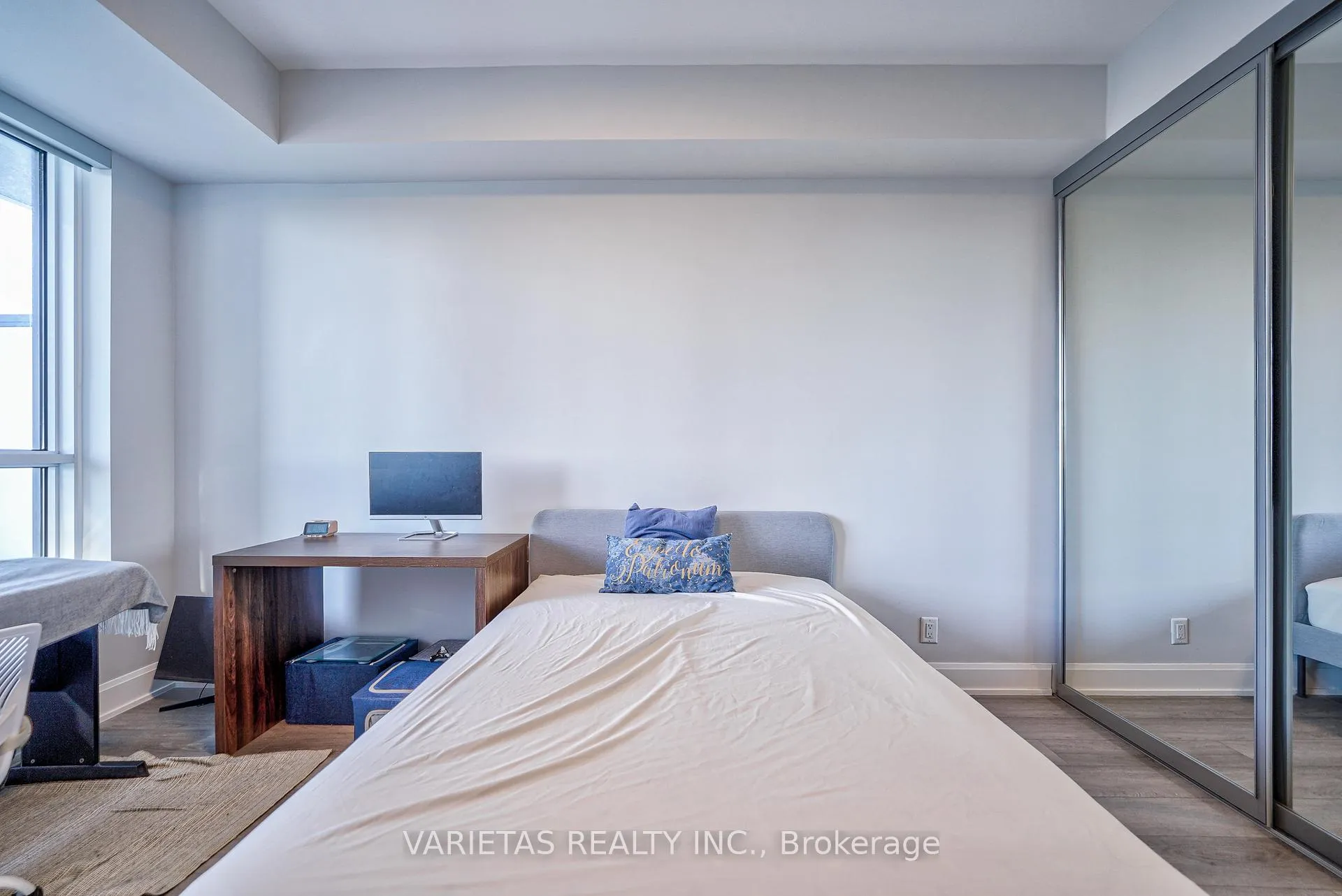 Photo 16 of Unit 1602, 38 Water Walk Drive, Markham, Unionville — HOMEH